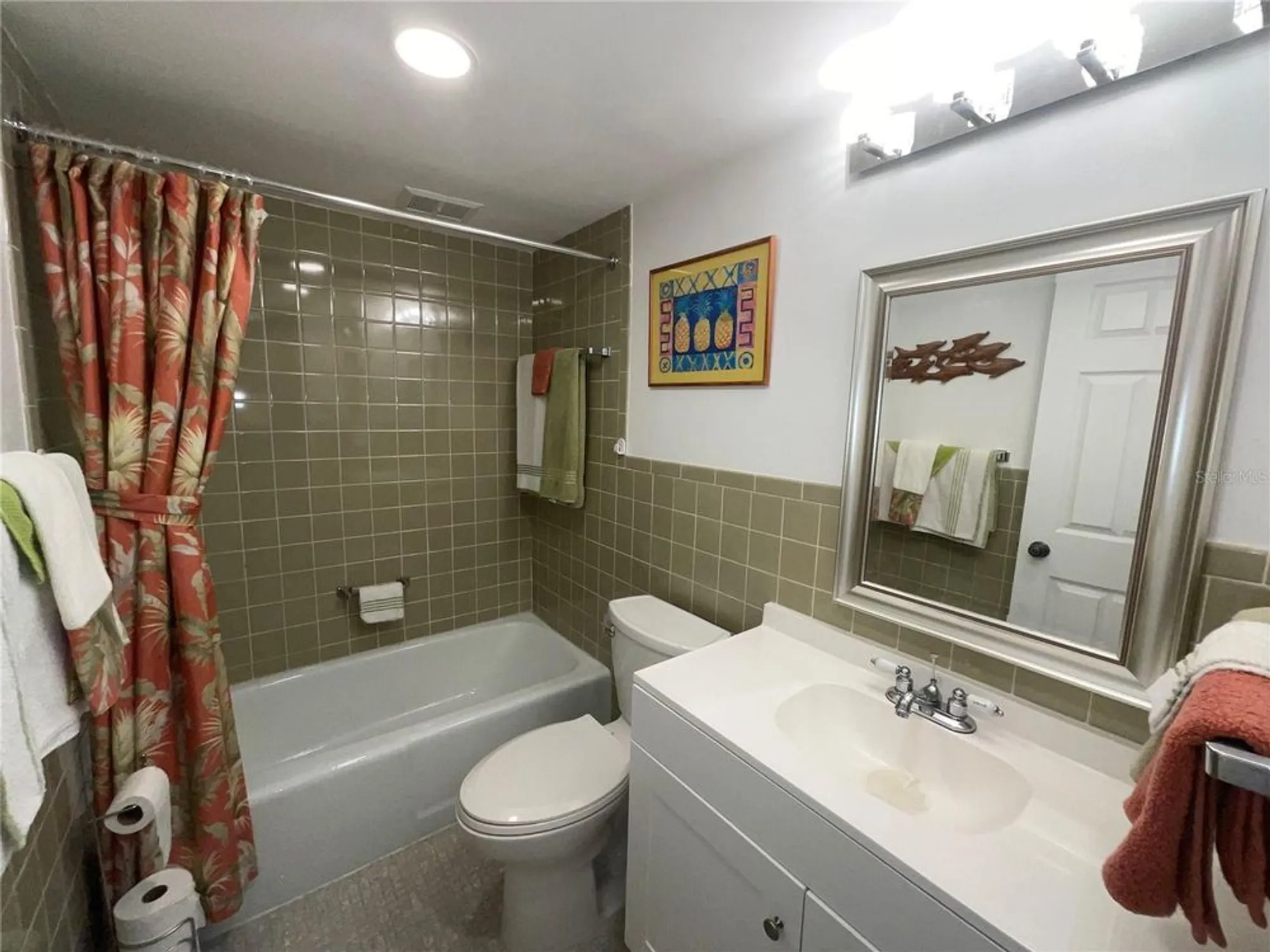 Property Slideshow image 26 of 33 | 1 boca ciega point blvd apt 213, St Petersburg, FL, 33708