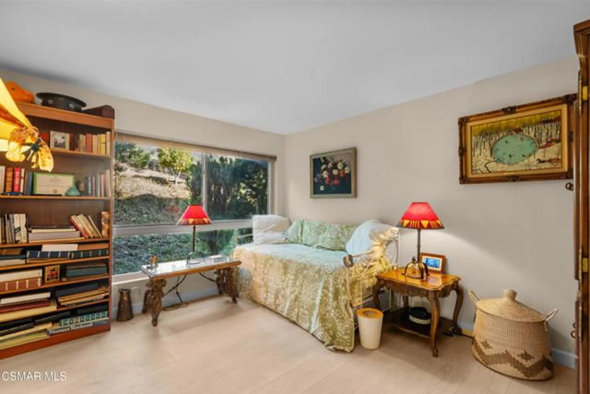 Property Slideshow image 10 of 33 | 351 chestnut hill ct 14, Thousand Oaks, CA, 91360