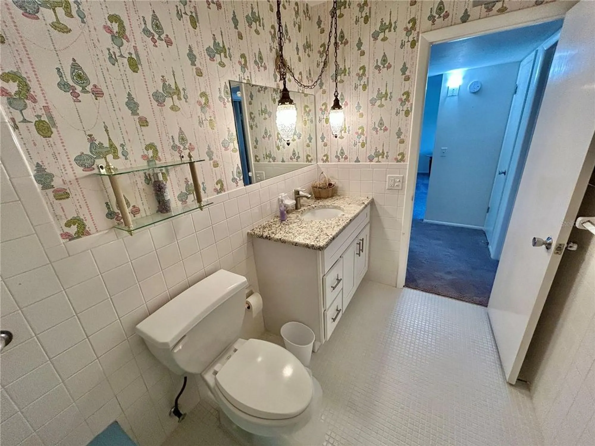 Property Slideshow image 33 of 54 | 2070 world parkway blvd apt 36, Clearwater, FL, 33763