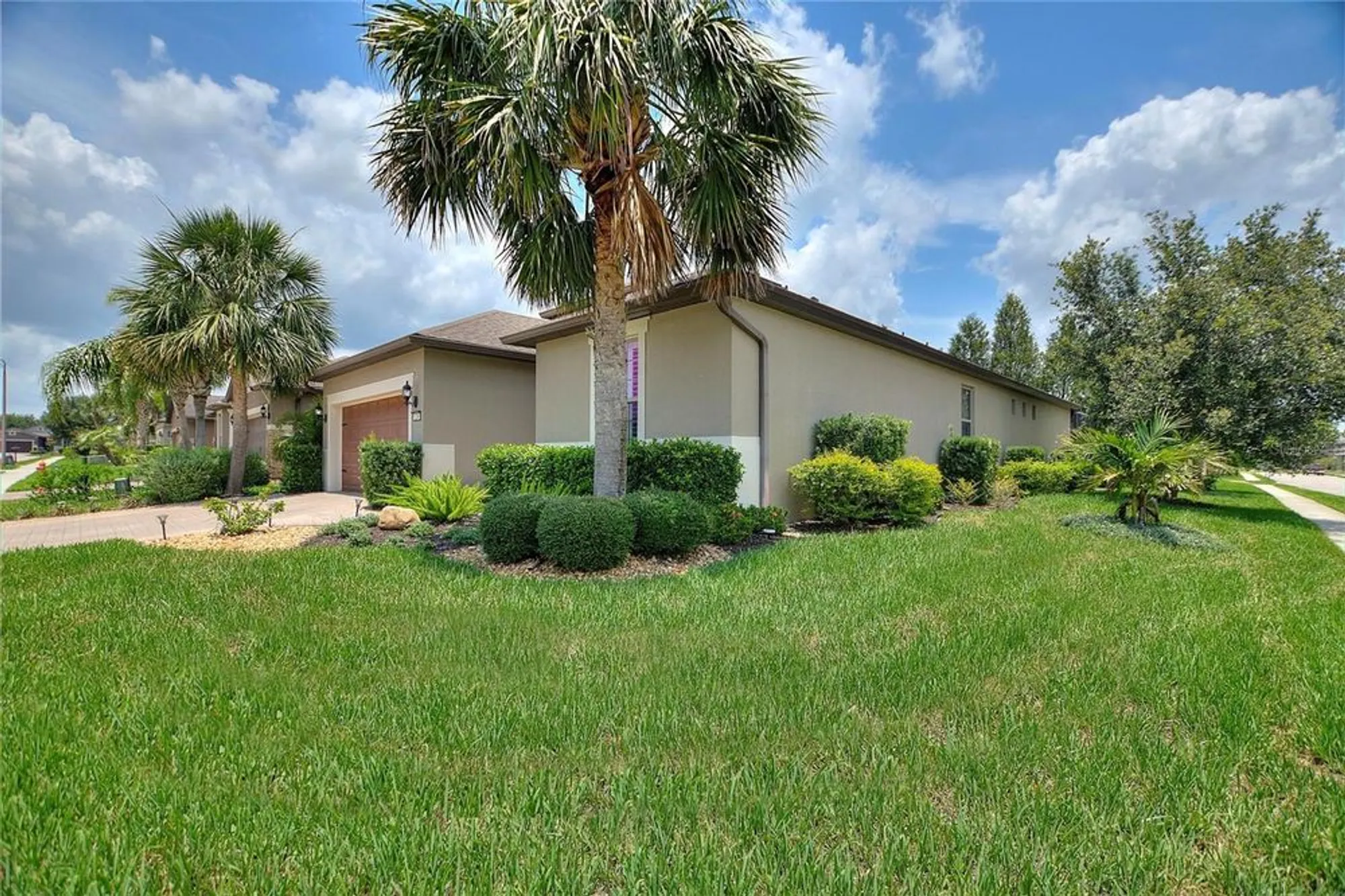 Property Slideshow image 5 of 67 | 224 granada ln, Davenport, FL, 33837