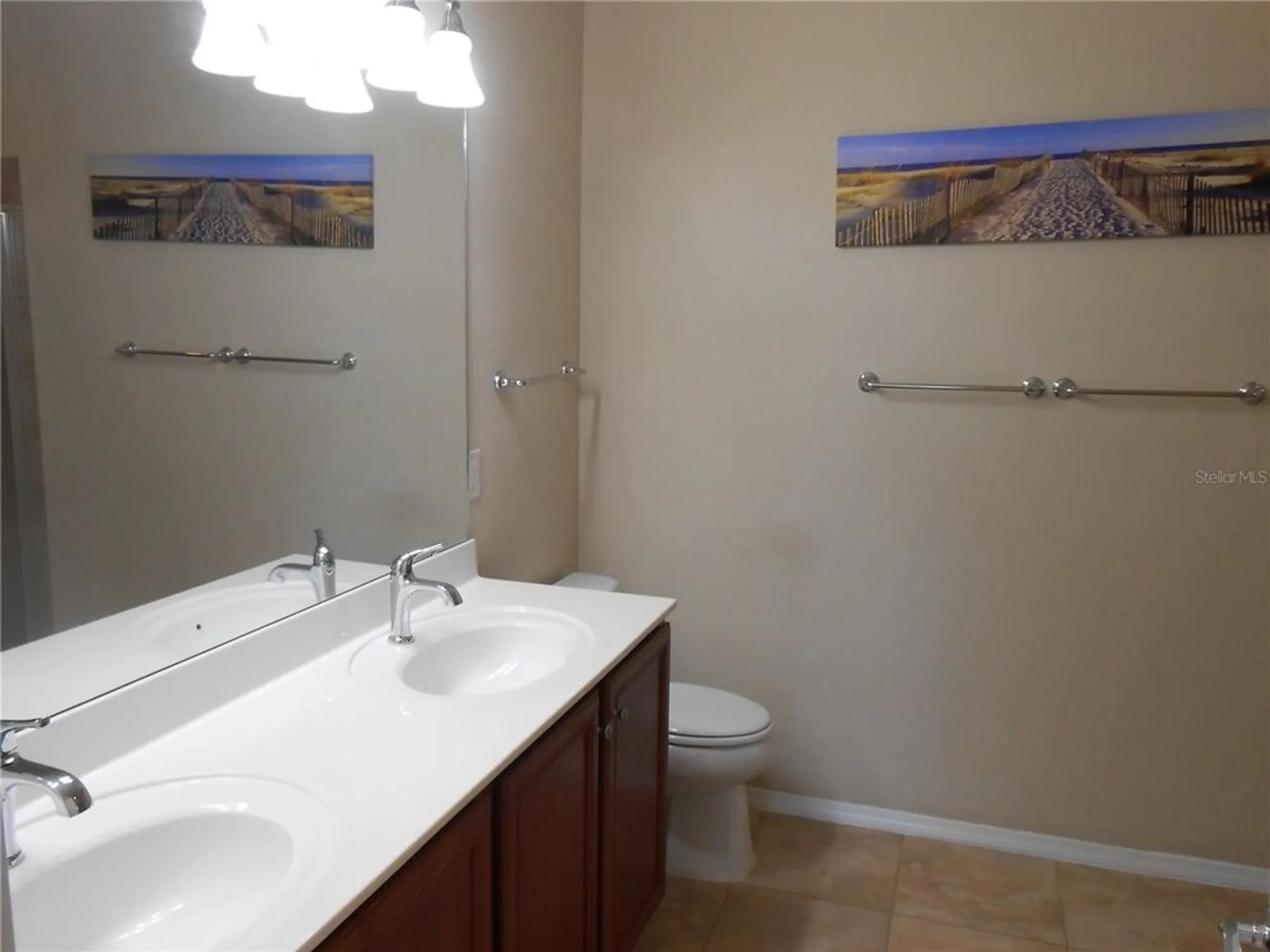 Property Slideshow image 45 of 61 | 344 mystic falls dr, Apollo Beach, FL, 33572