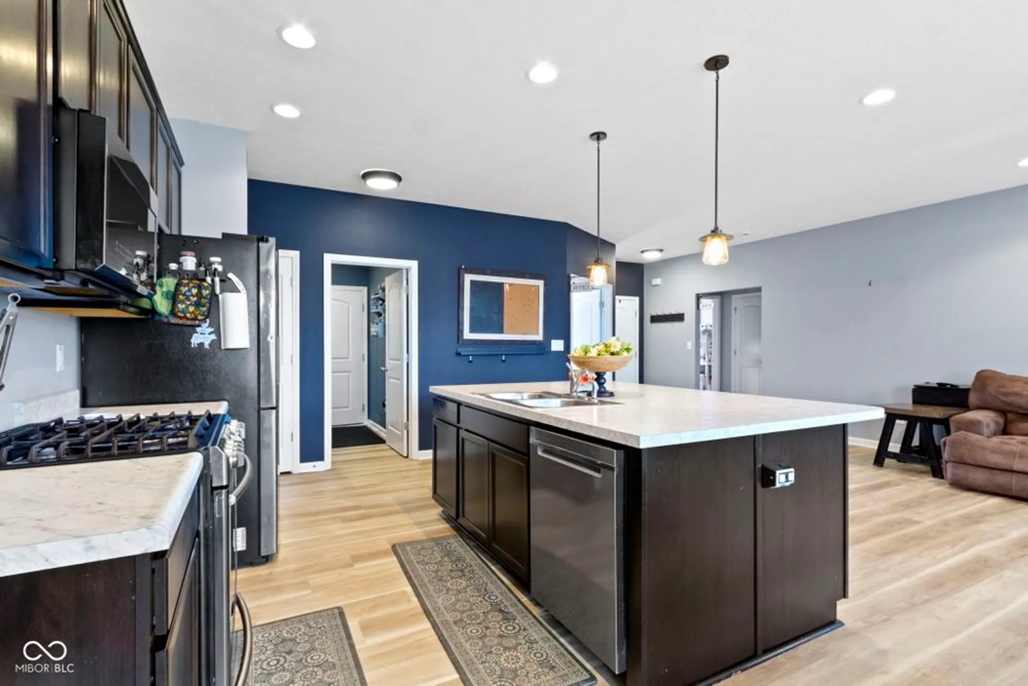 Property Slideshow image 30 of 64 | 9101 gordimer cir, Indianapolis, IN, 46239