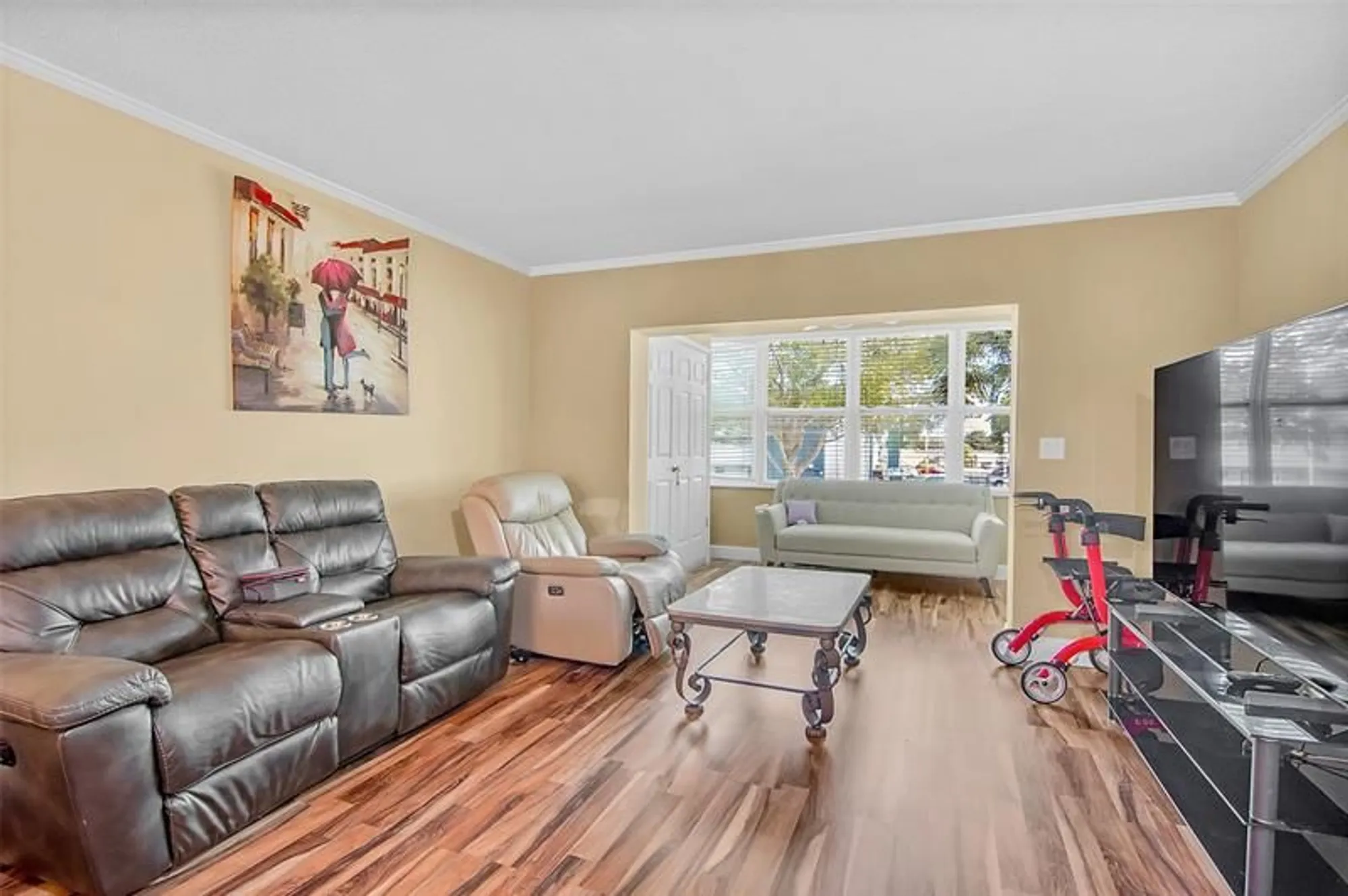 Property Slideshow image 9 of 25 | 7837 golf circle dr apt 209, Margate, FL, 33063