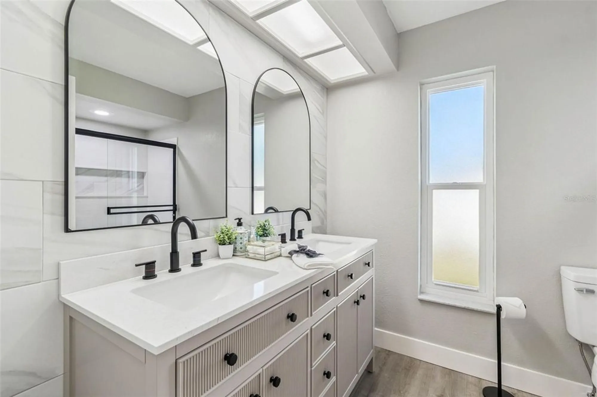 Property Slideshow image 24 of 70 | 3116 brunswick cir, Palm Harbor, FL, 34684