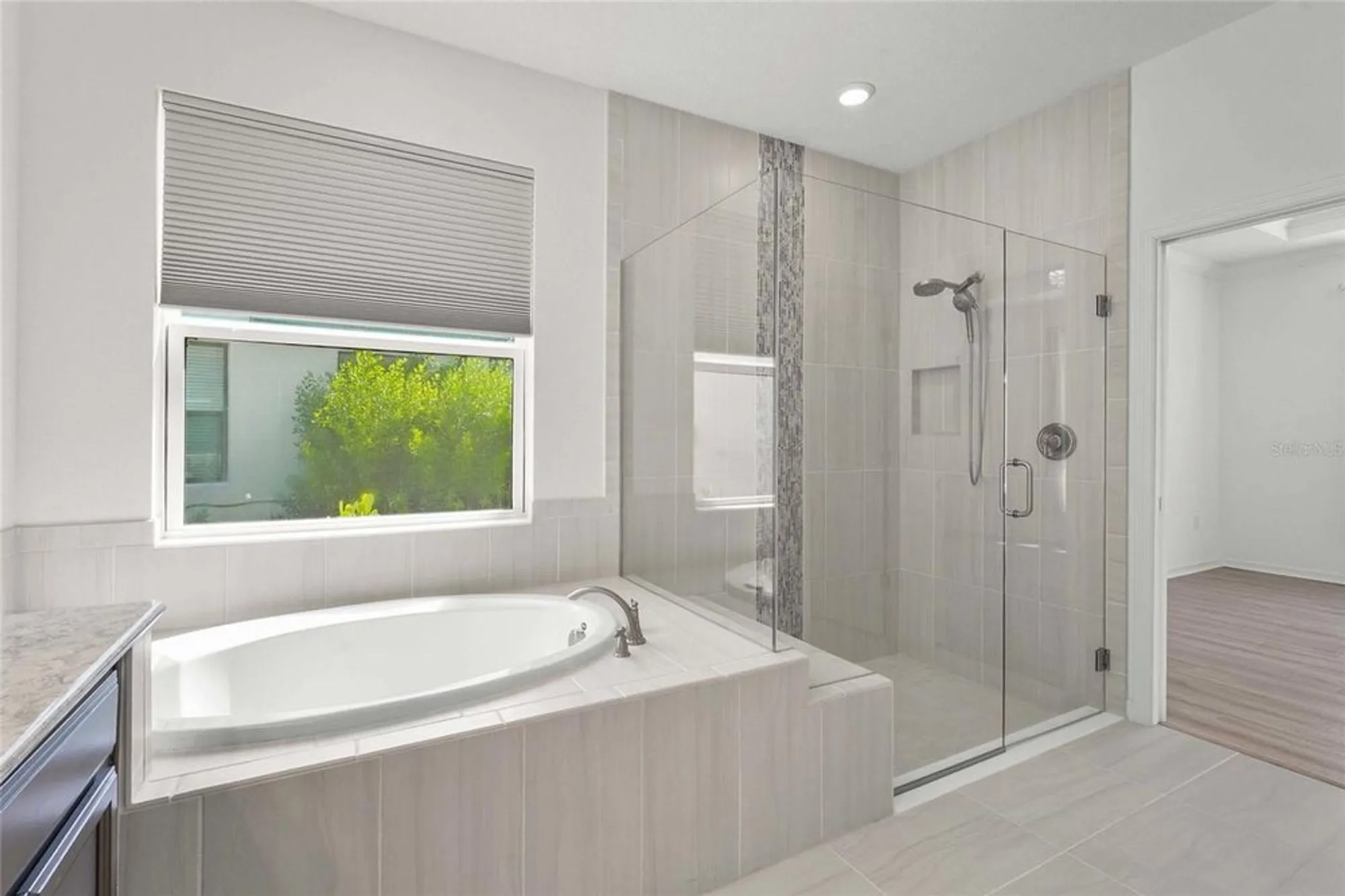 Property Slideshow image 15 of 41 | 10179 milky way cir, Sarasota, FL, 34241