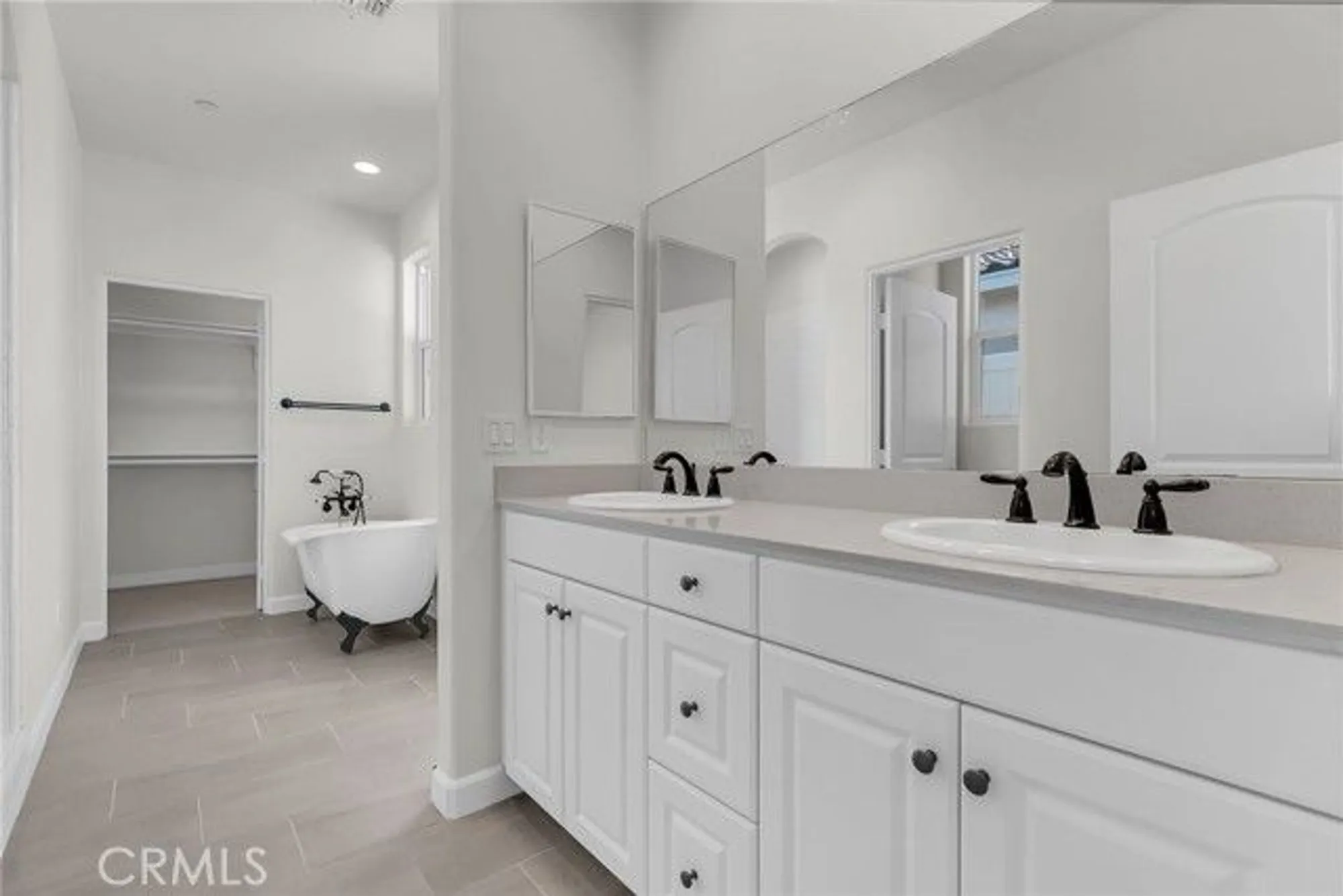 Property Slideshow image 16 of 29 | 7408 desert sky dr, Yucca Valley, CA, 92284