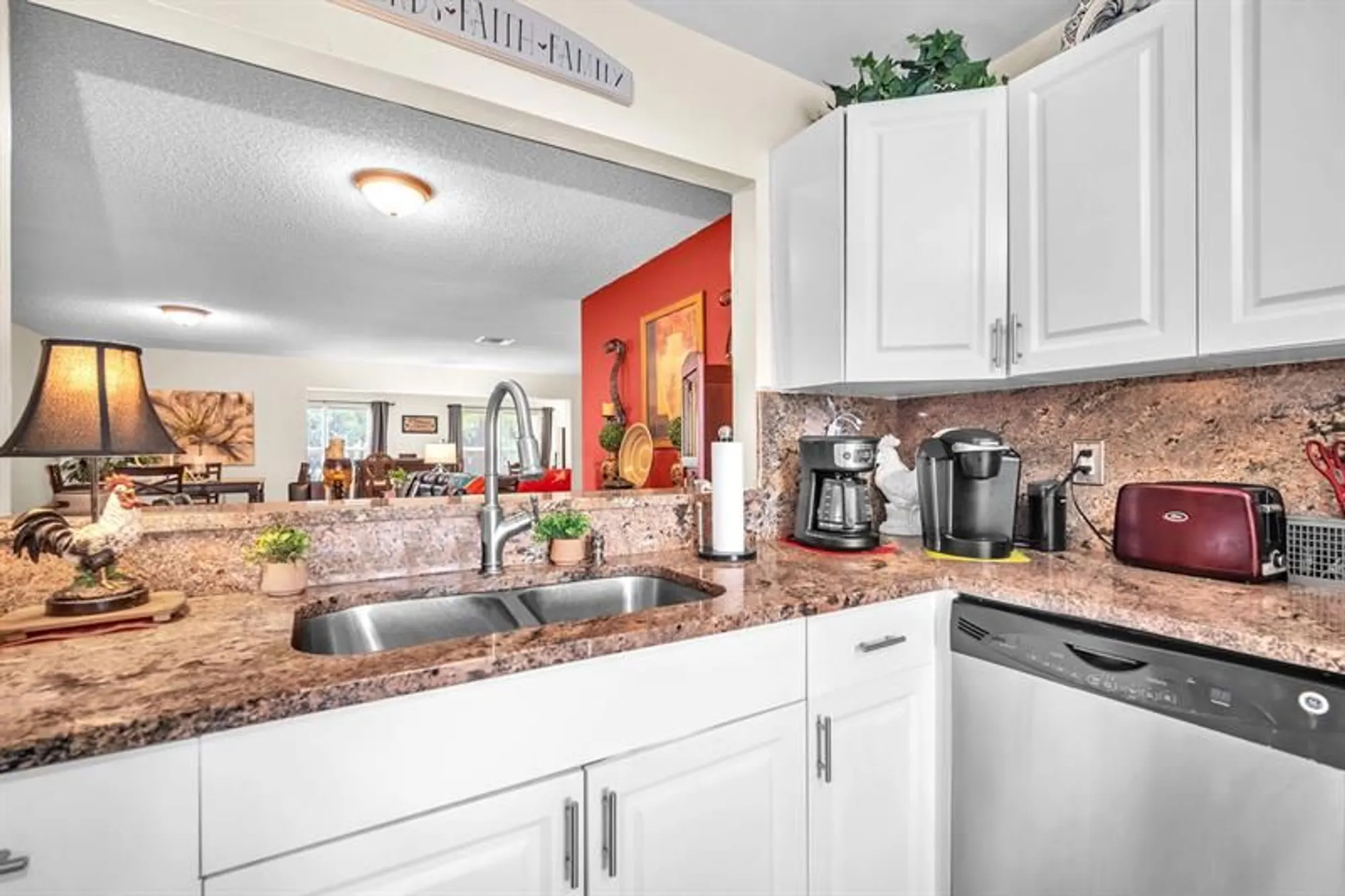 Property Slideshow image 17 of 36 | 6104 rainbow cir, Greenacres, FL, 33463
