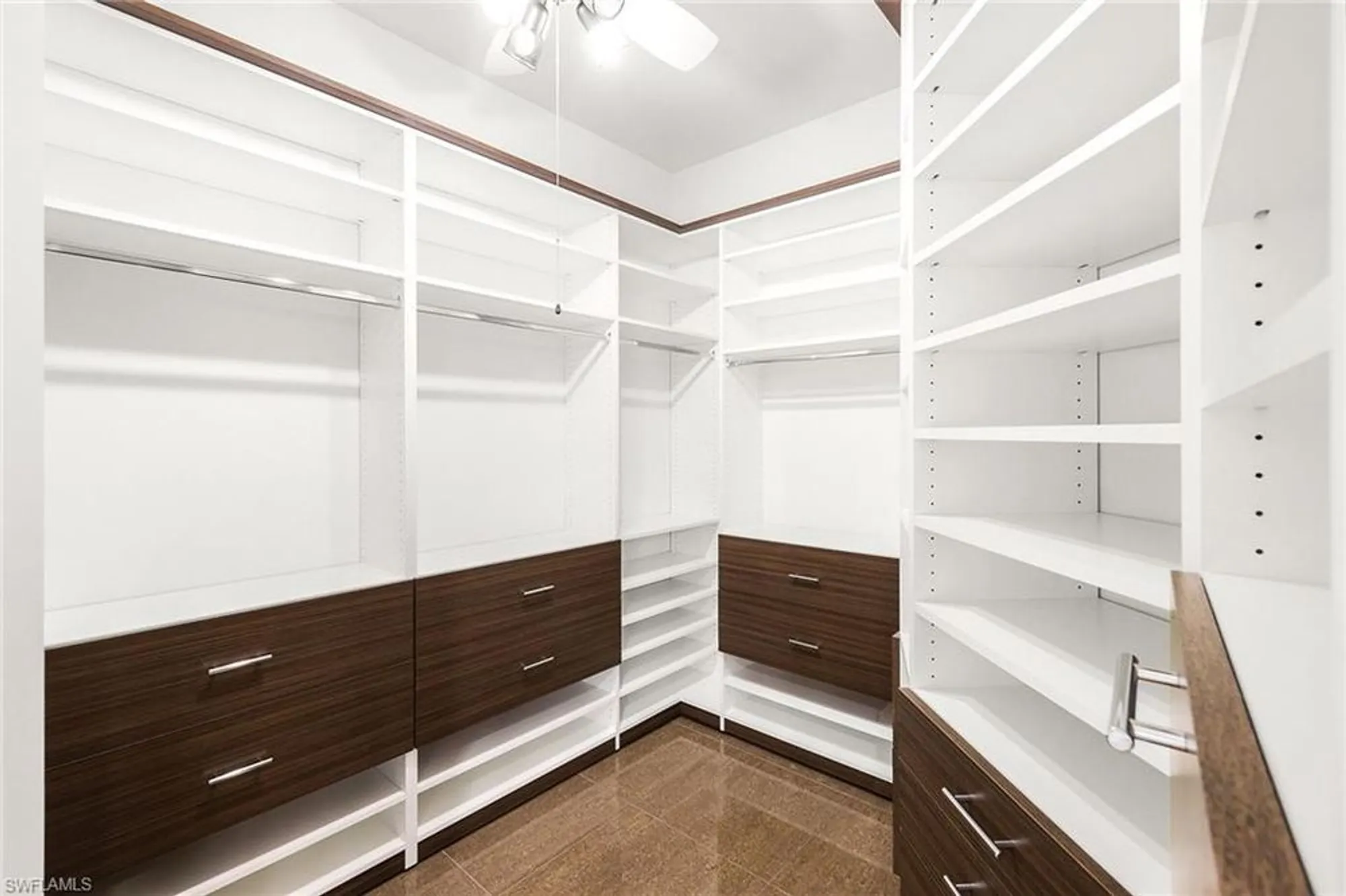 Property Slideshow image 21 of 49 | 4780 via del corso ln 402, Bonita Springs, FL, 34134