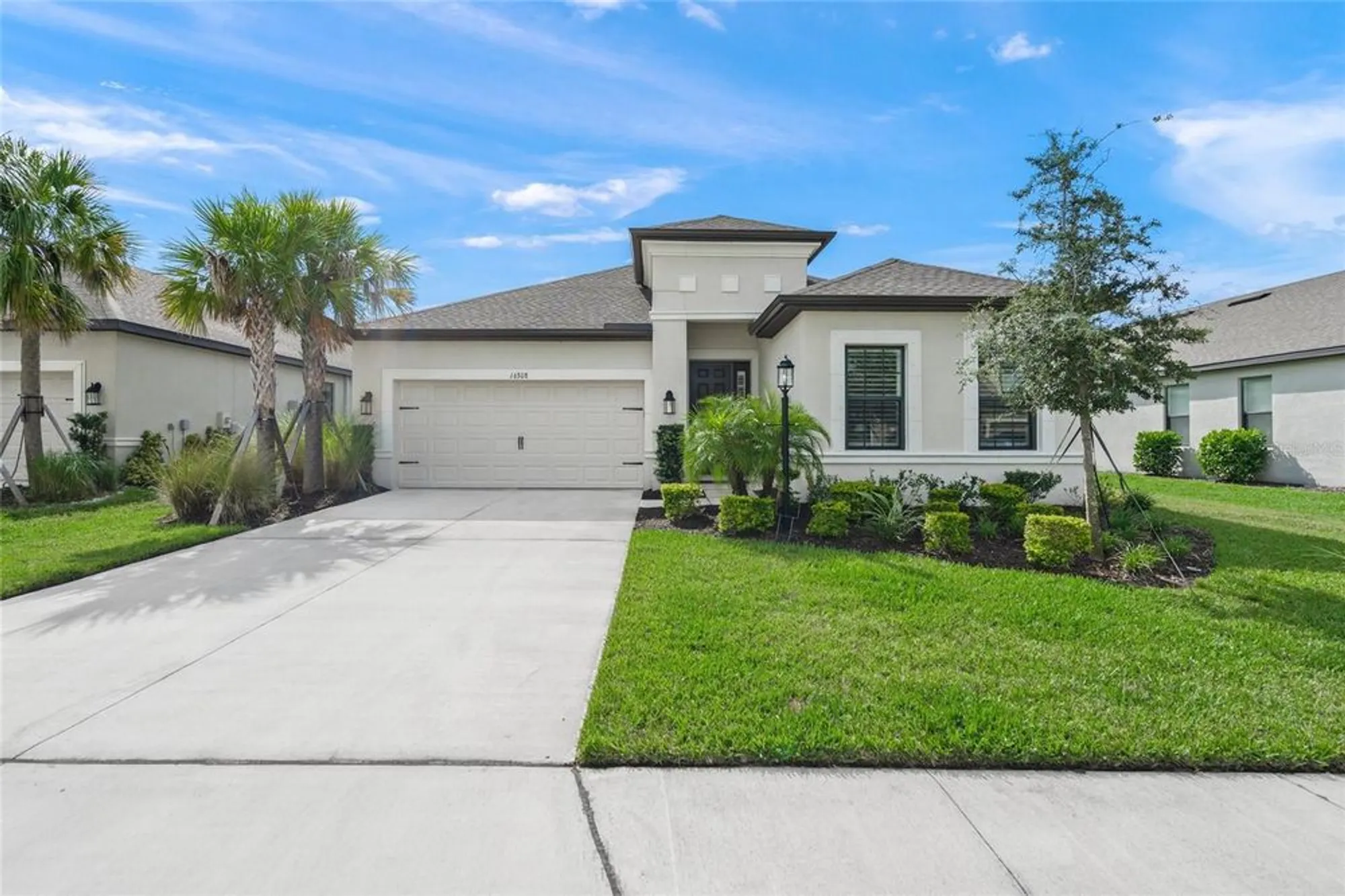 Property Slideshow image 2 of 46 | 16308 mount holly dr, Bradenton, FL, 34211