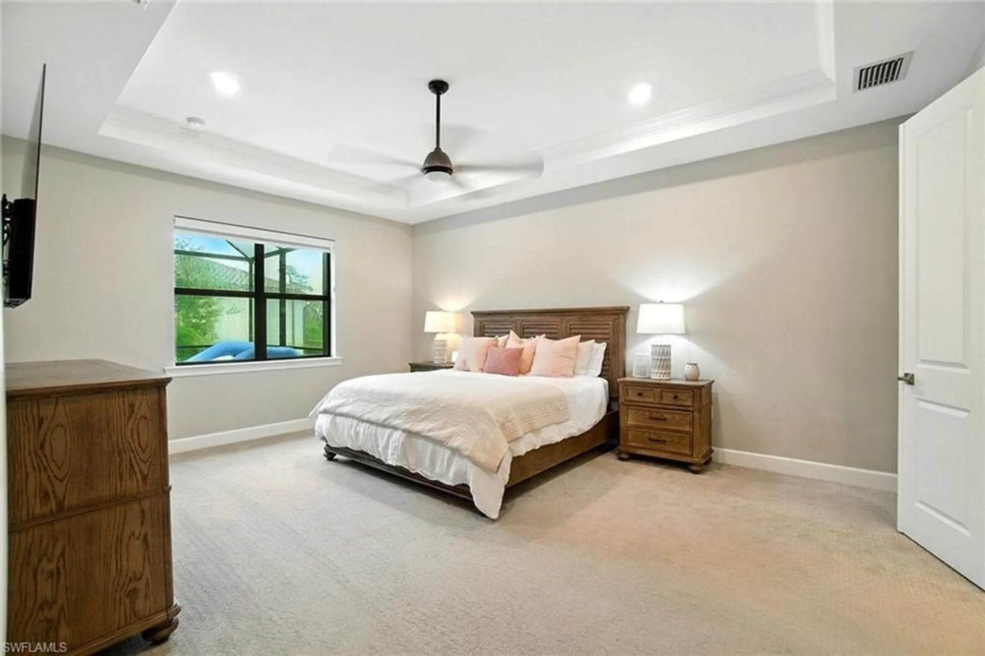 Property Slideshow image 6 of 24 | 17548 kinzie ln, Estero, FL, 33928