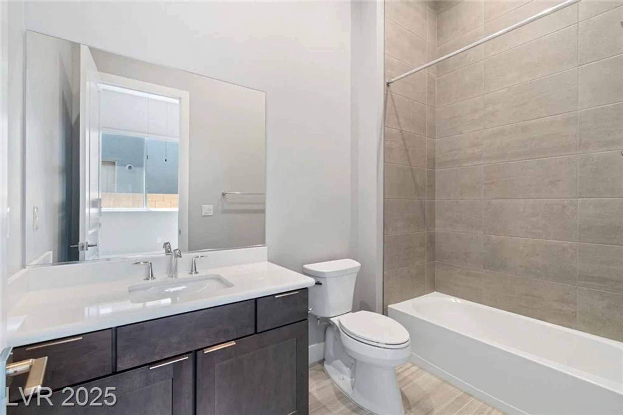 Property Slideshow image 32 of 56 | 104 tre pietre st, Henderson, NV, 89011