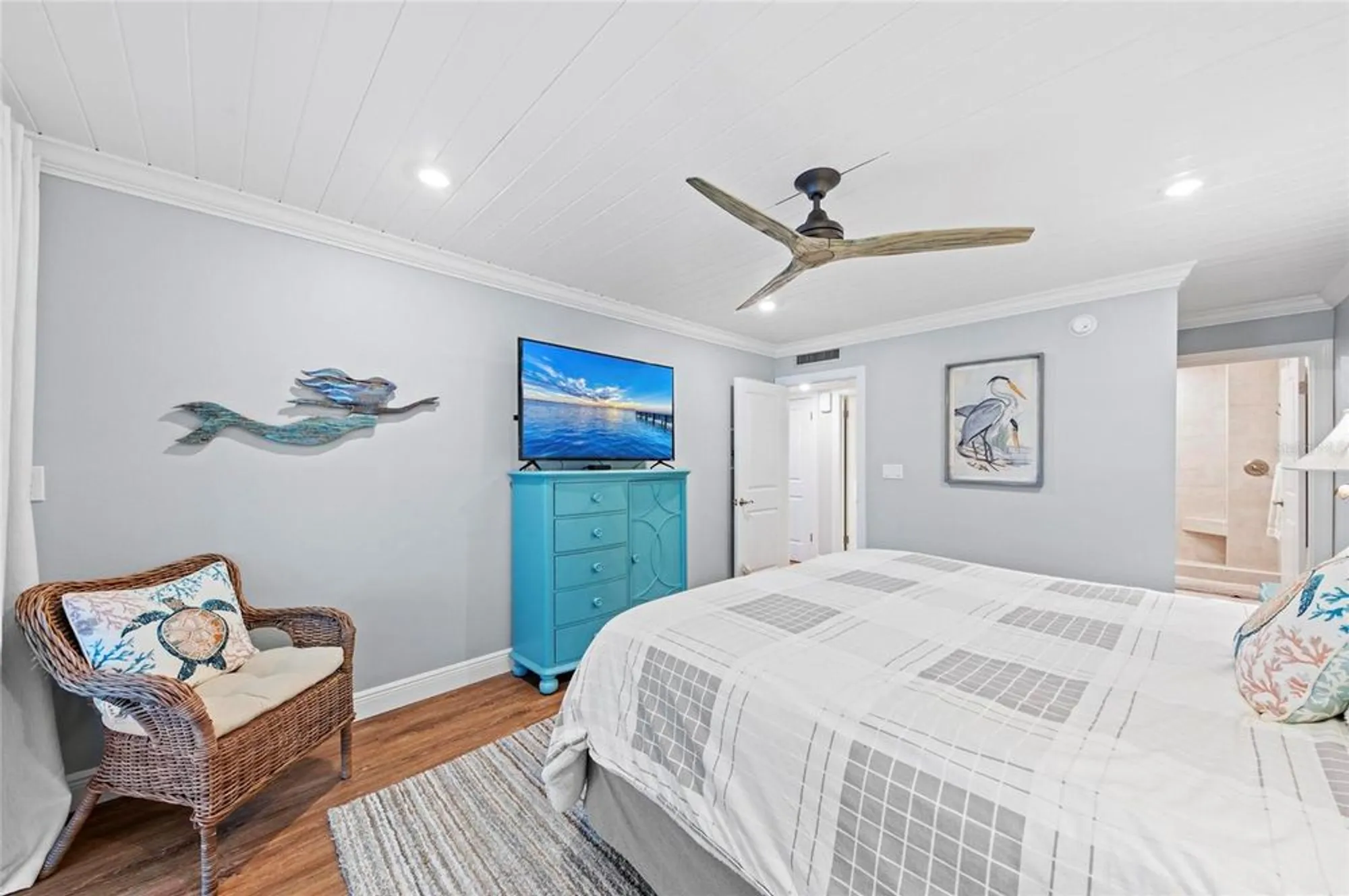 Property Slideshow image 27 of 55 | 101 whispering sands dr apt 307, Sarasota, FL, 34242