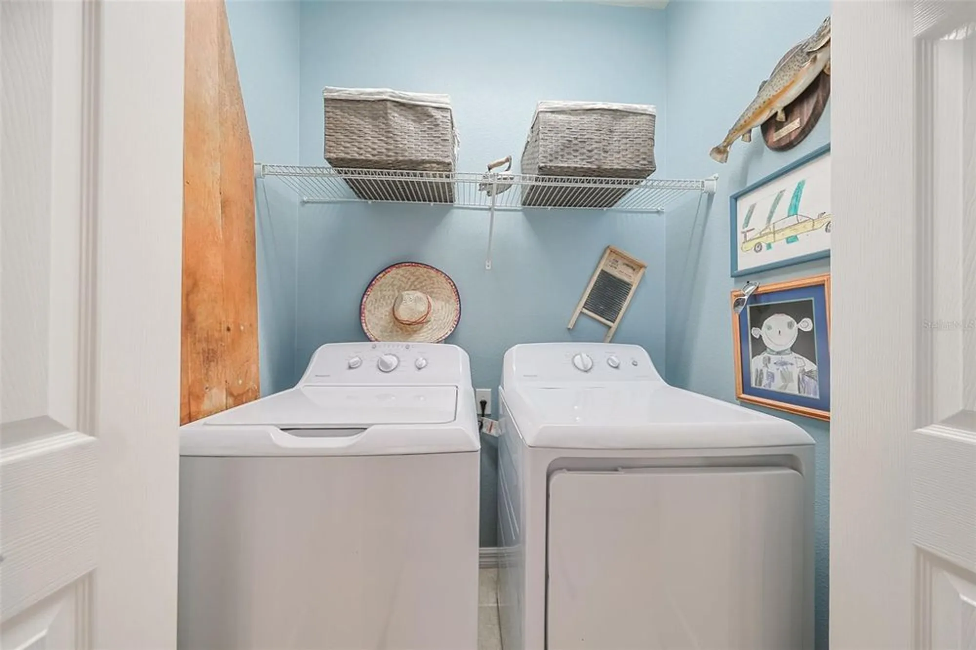 Property Slideshow image 33 of 70 | 329 bluewater falls ct, Apollo Beach, FL, 33572