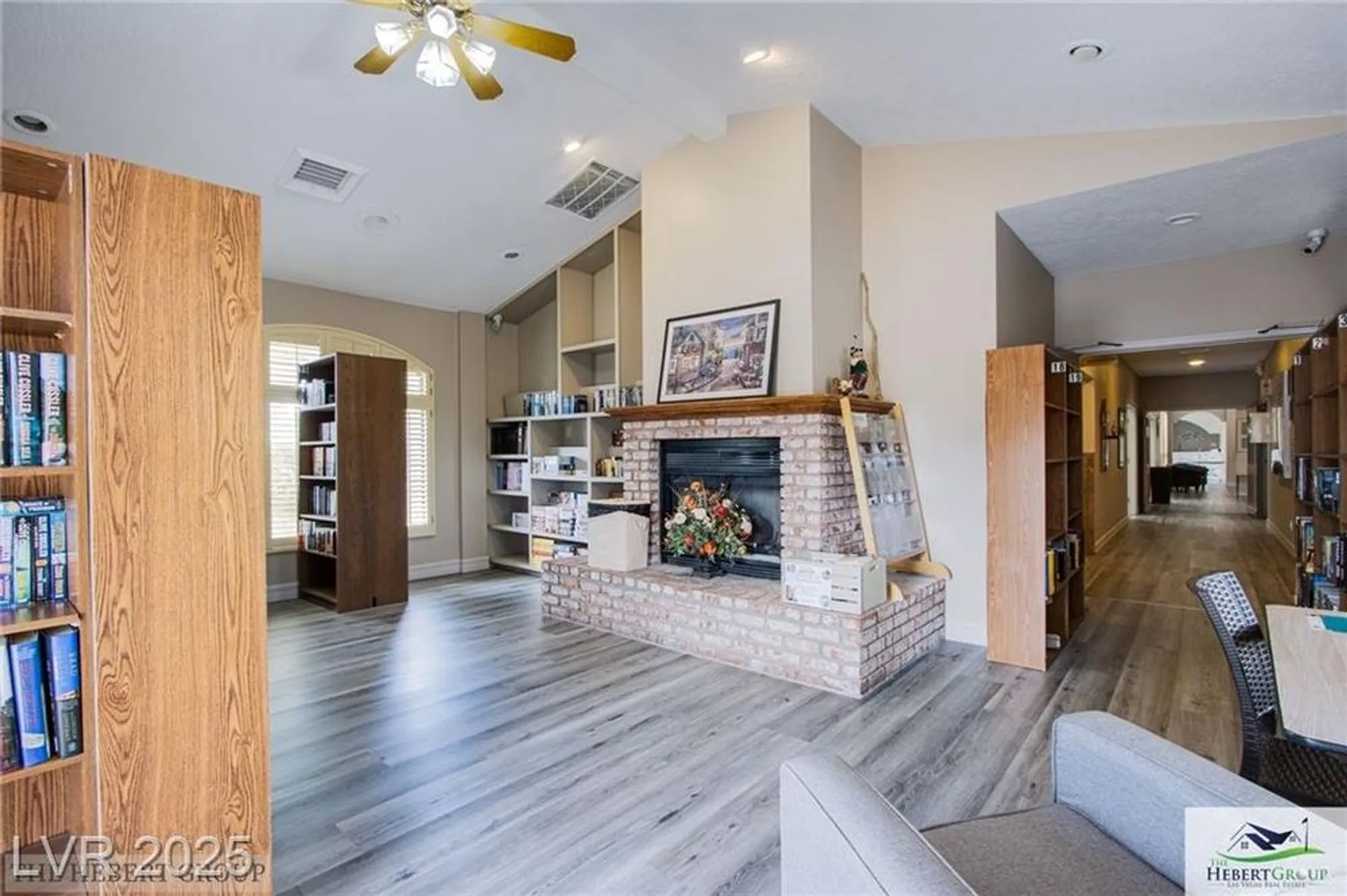 Property Slideshow image 39 of 49 | 5245 roca ln, Las Vegas, NV, 89130