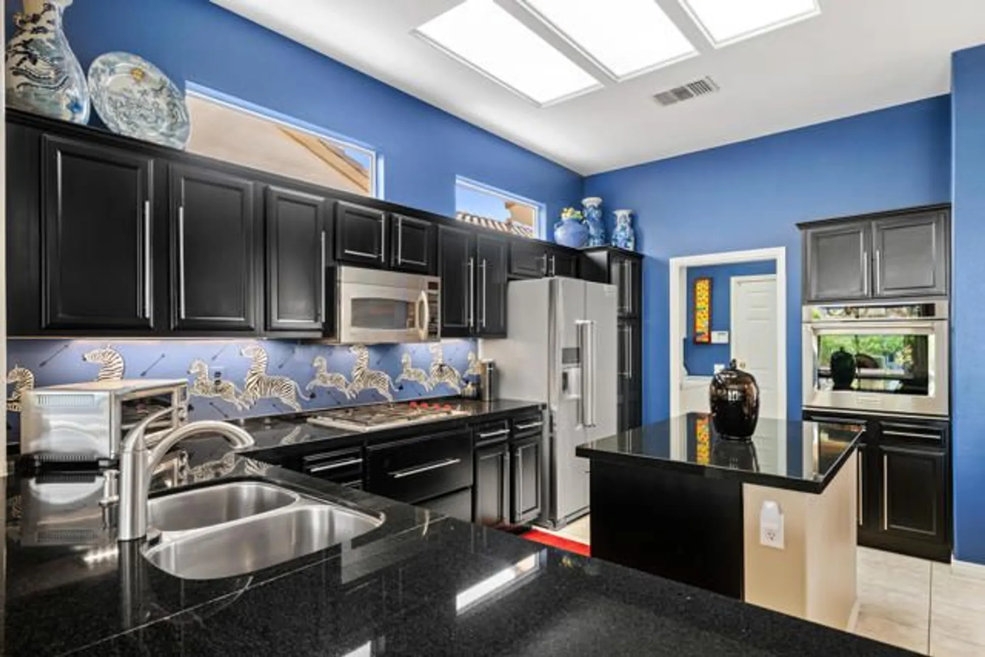 Property Slideshow image 14 of 42 | 78294 grape arbor ave, Palm Desert, CA, 92211