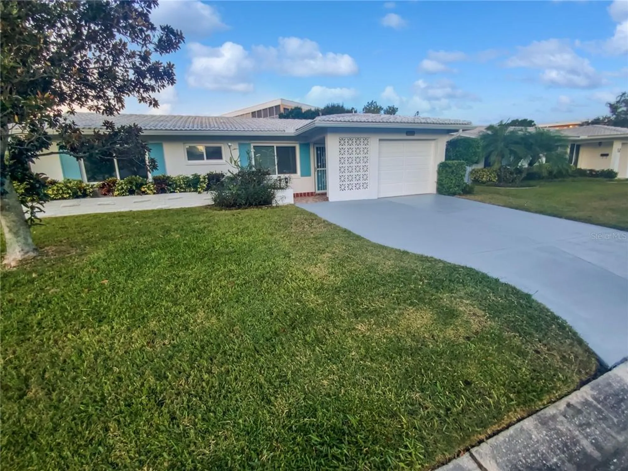 Property Slideshow image 10 of 41 | 9506 141st st, Seminole, FL, 33776