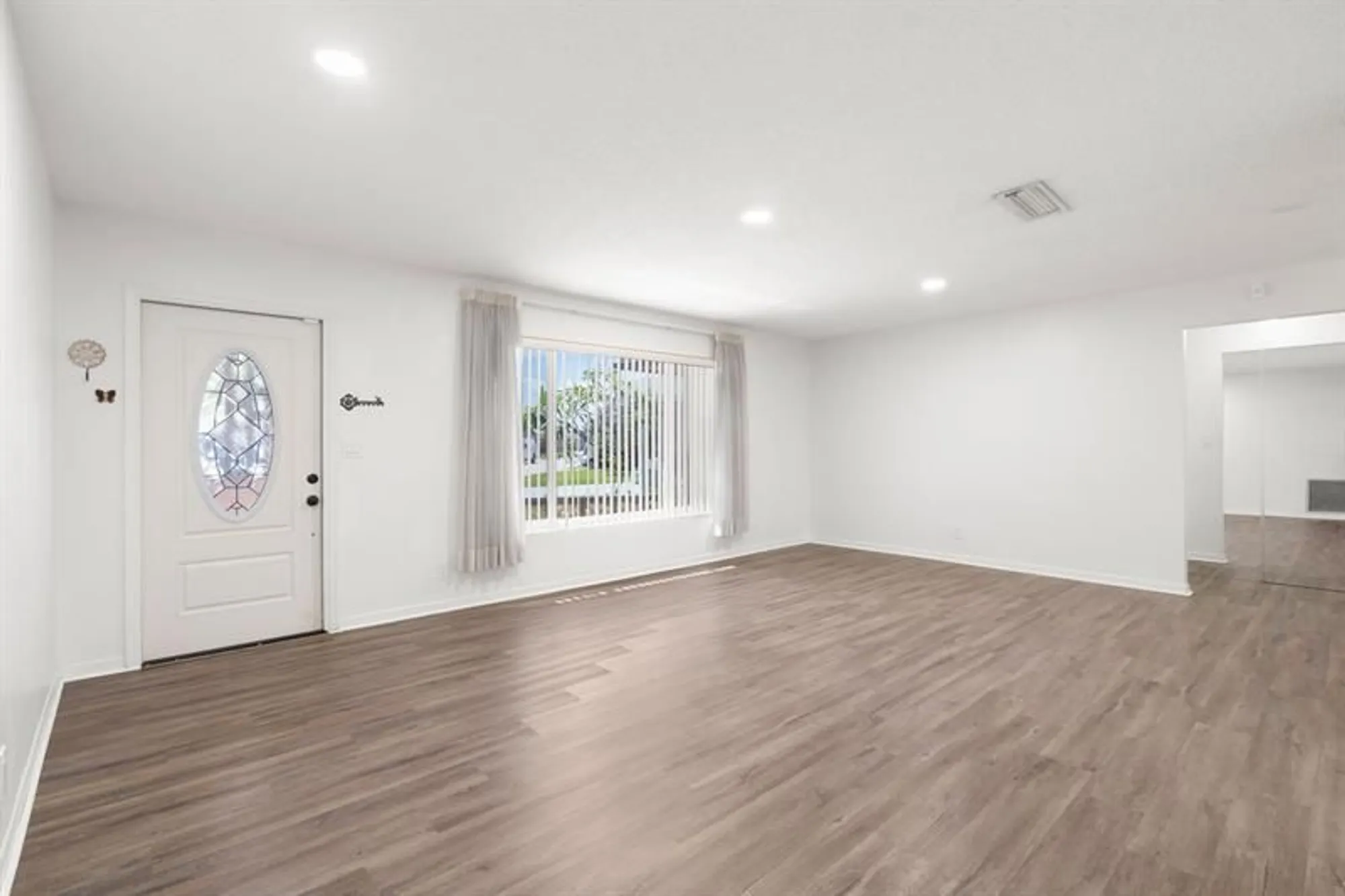 Property Slideshow image 4 of 34 | 1165 nw 67th ave, Margate, FL, 33063