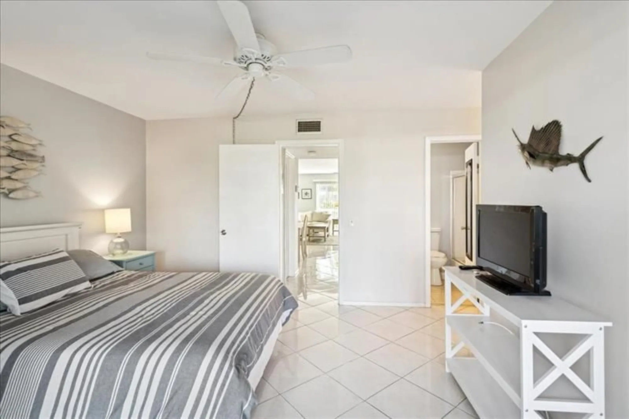 Property Slideshow image 9 of 15 | 95 north blvd apt 2b, Boynton Beach, FL, 33435