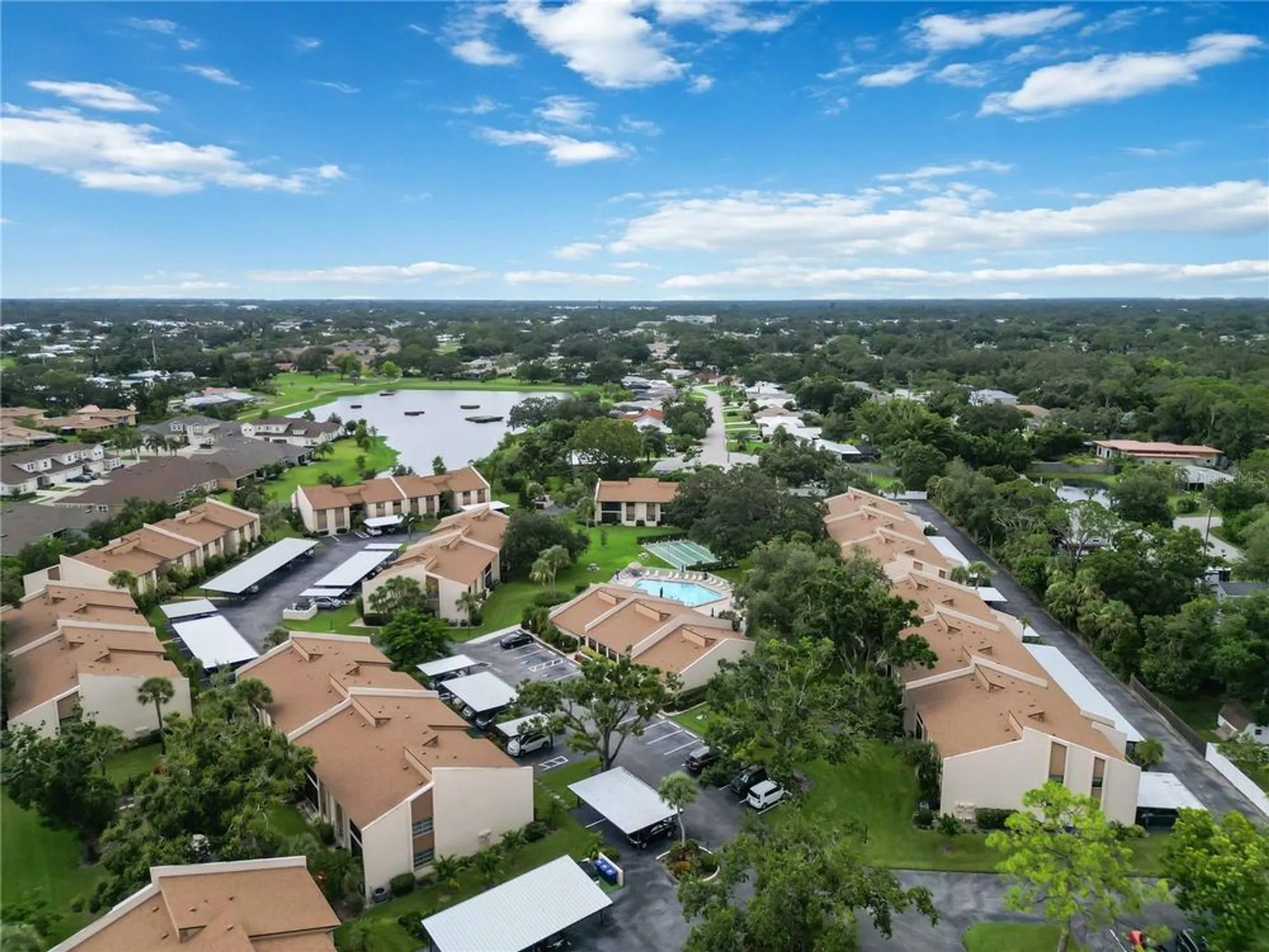 Property Slideshow image 33 of 33 | 2522 clubhouse dr unit 204, Sarasota, FL, 34232