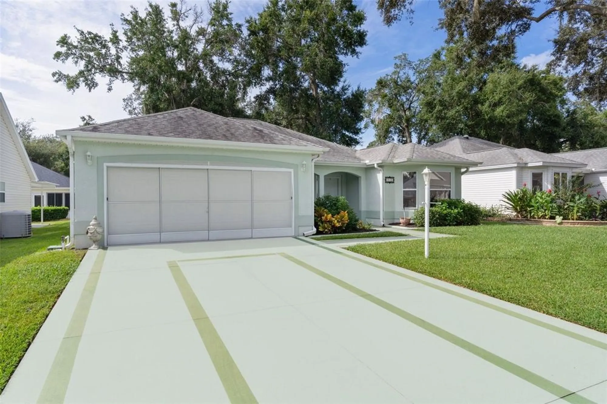 Property Slideshow image 4 of 44 | 912 ventura dr, The Villages, FL, 32159