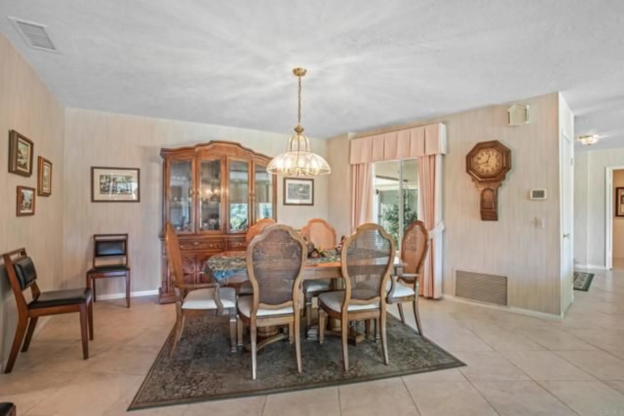 Property Slideshow image 17 of 55 | 10951 rim rd, Escondido, CA, 92026