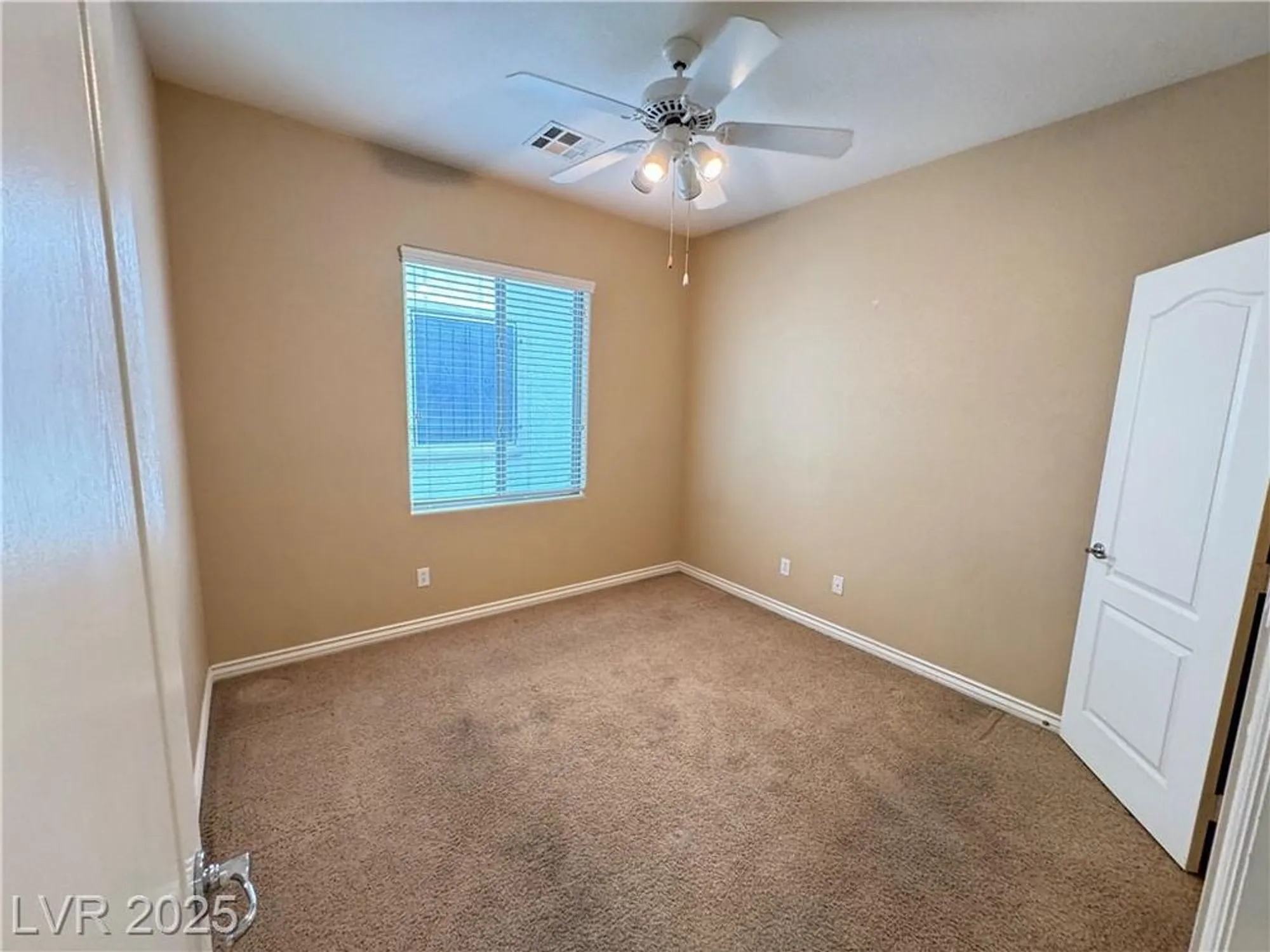 Property Slideshow image 26 of 64 | 5913 saratoga reserve st, North Las Vegas, NV, 89081