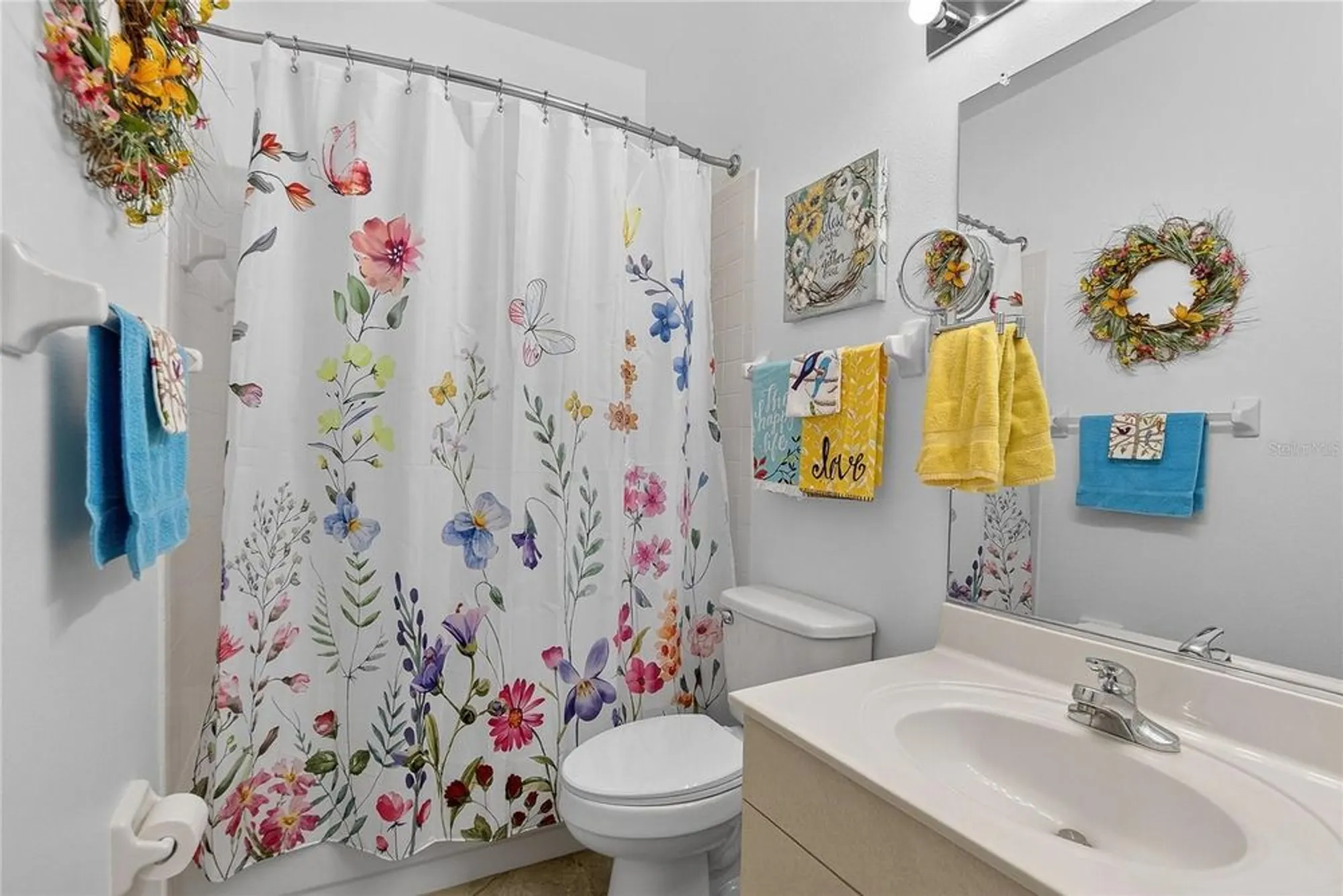 Property Slideshow image 18 of 51 | 804 mccallister ave, Sun City Center, FL, 33573