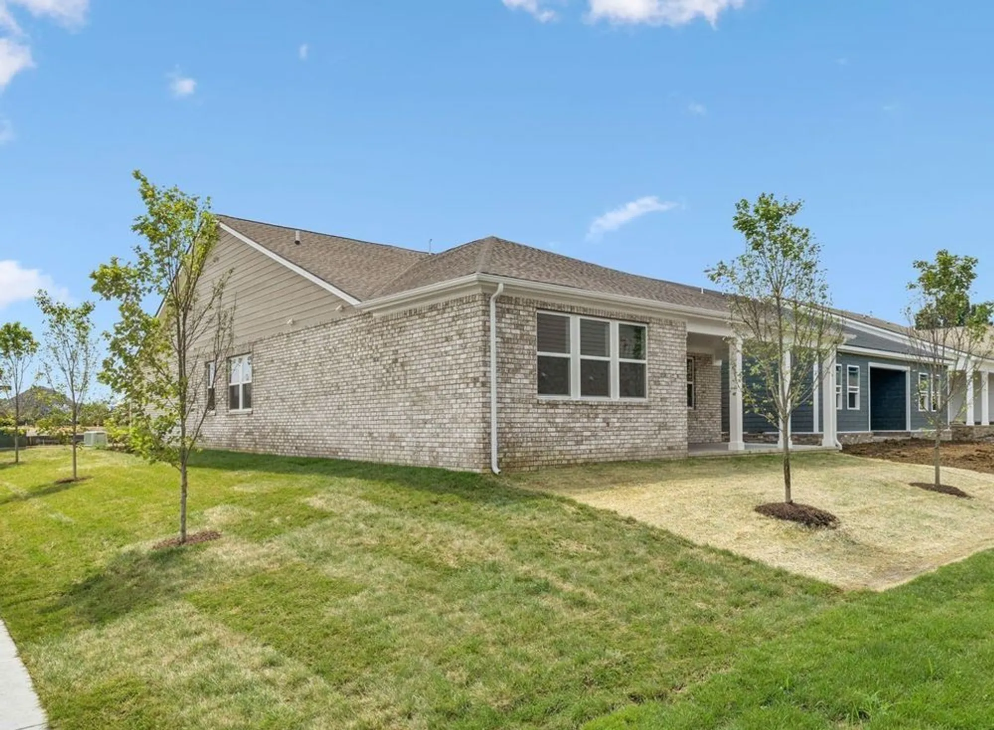 Property Slideshow image 34 of 38 | 344 stonehaus cir, Antioch, TN, 37013