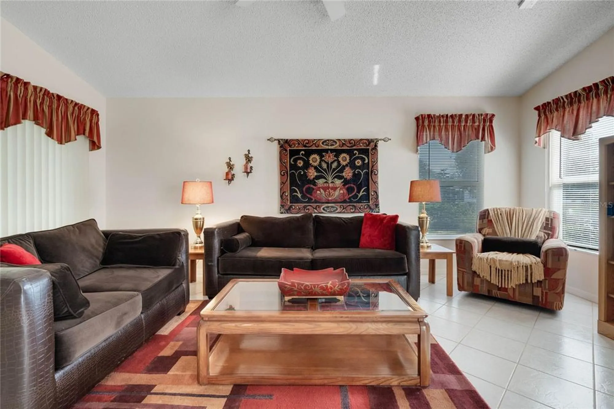 Property Slideshow image 20 of 59 | 25274 lost oak cir, Leesburg, FL, 34748