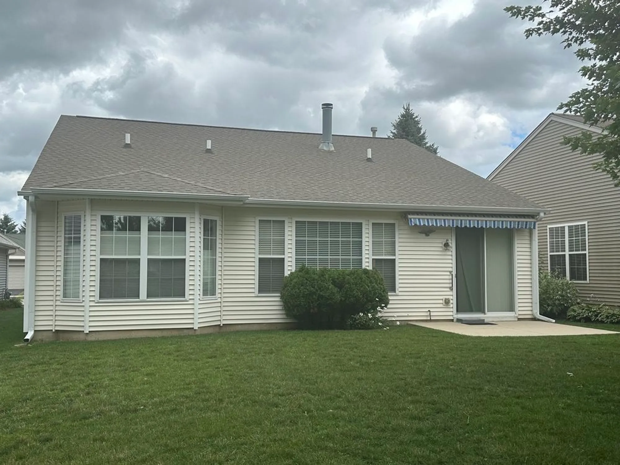 Property Slideshow image 15 of 16 | 13053 dearborn trl, Huntley, IL, 60142