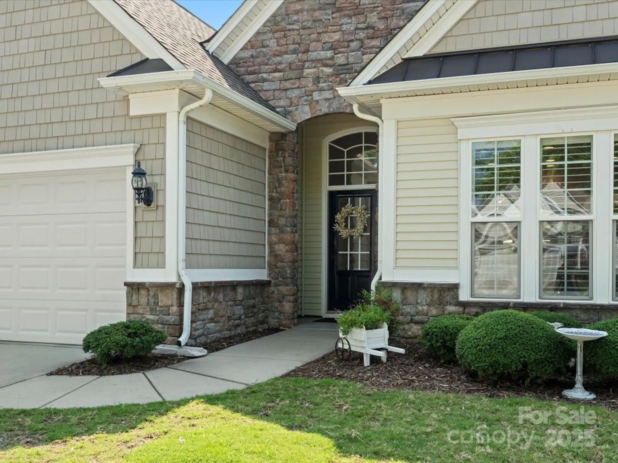 Property Slideshow image 3 of 38 | 26444 sandpiper ct, Fort Mill, SC, 29707
