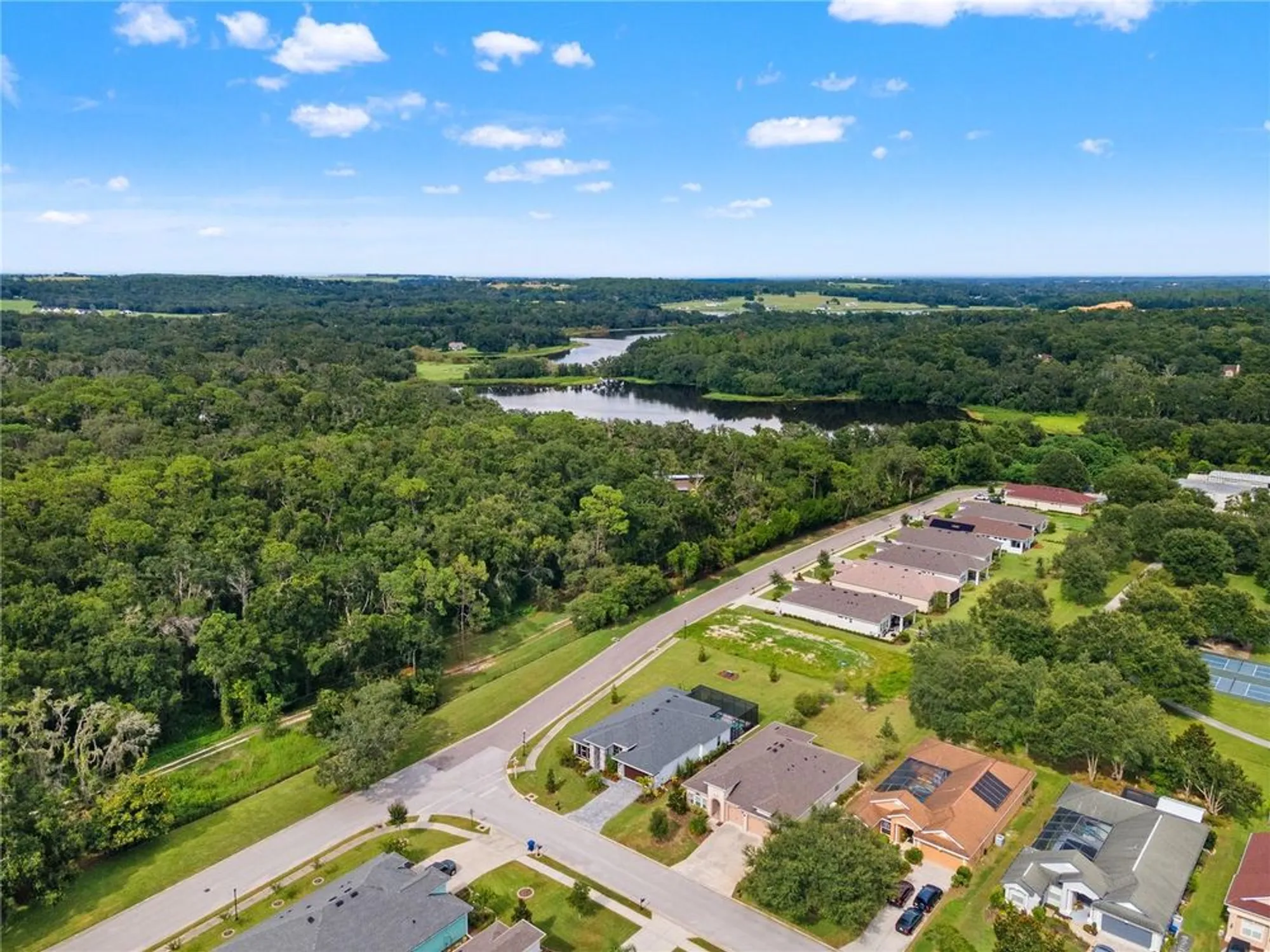 Property Slideshow image 80 of 92 | 13444 trailing moss dr, Dade City, FL, 33525