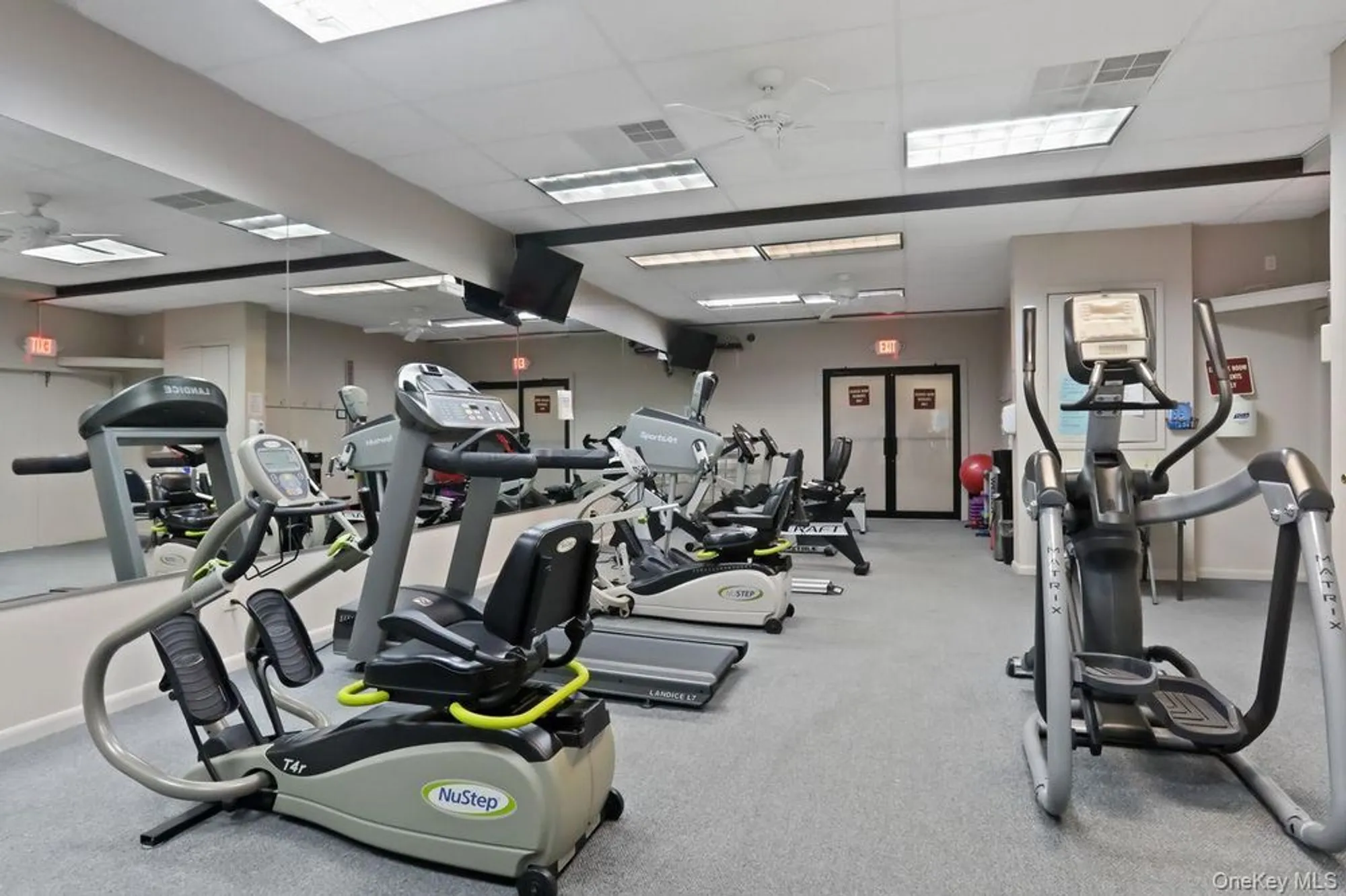 Property Slideshow image 29 of 35 | 141 flintlock way b, Yorktown Heights, NY, 10598