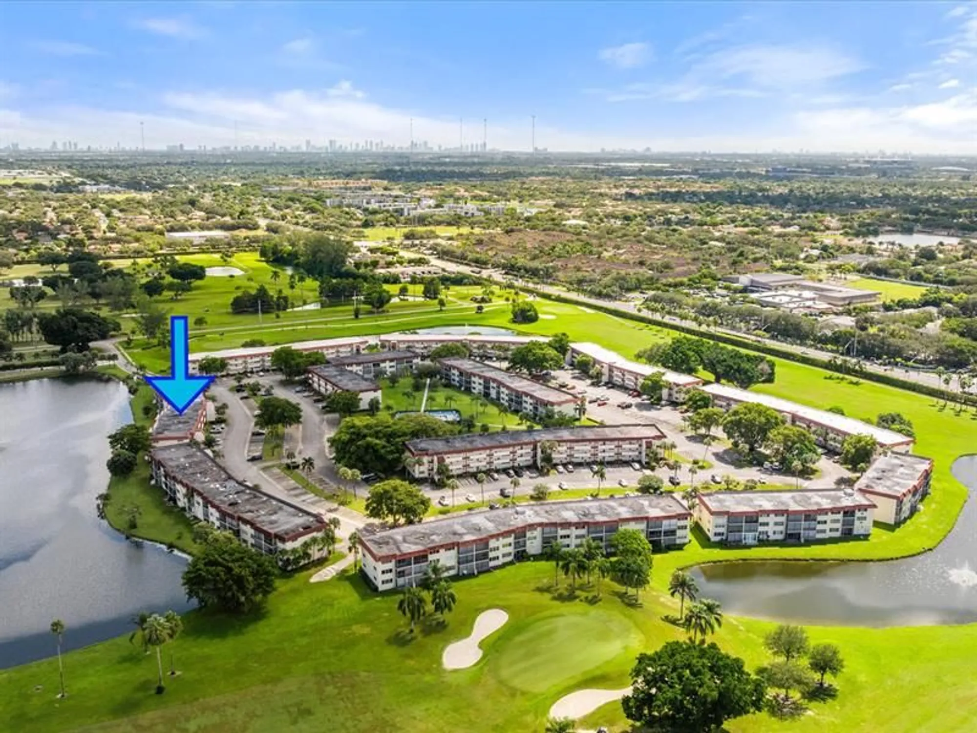 Property Slideshow image 29 of 42 | 9423 s hollybrook lake dr 309, Pembroke Pines, FL, 33025