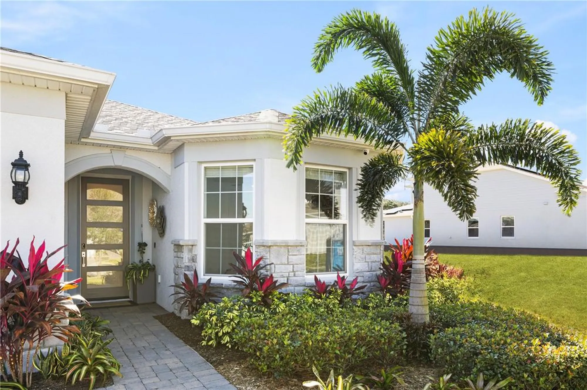 Property Slideshow image 3 of 70 | 15162 canopy cove dr, Winter Garden, FL, 34787