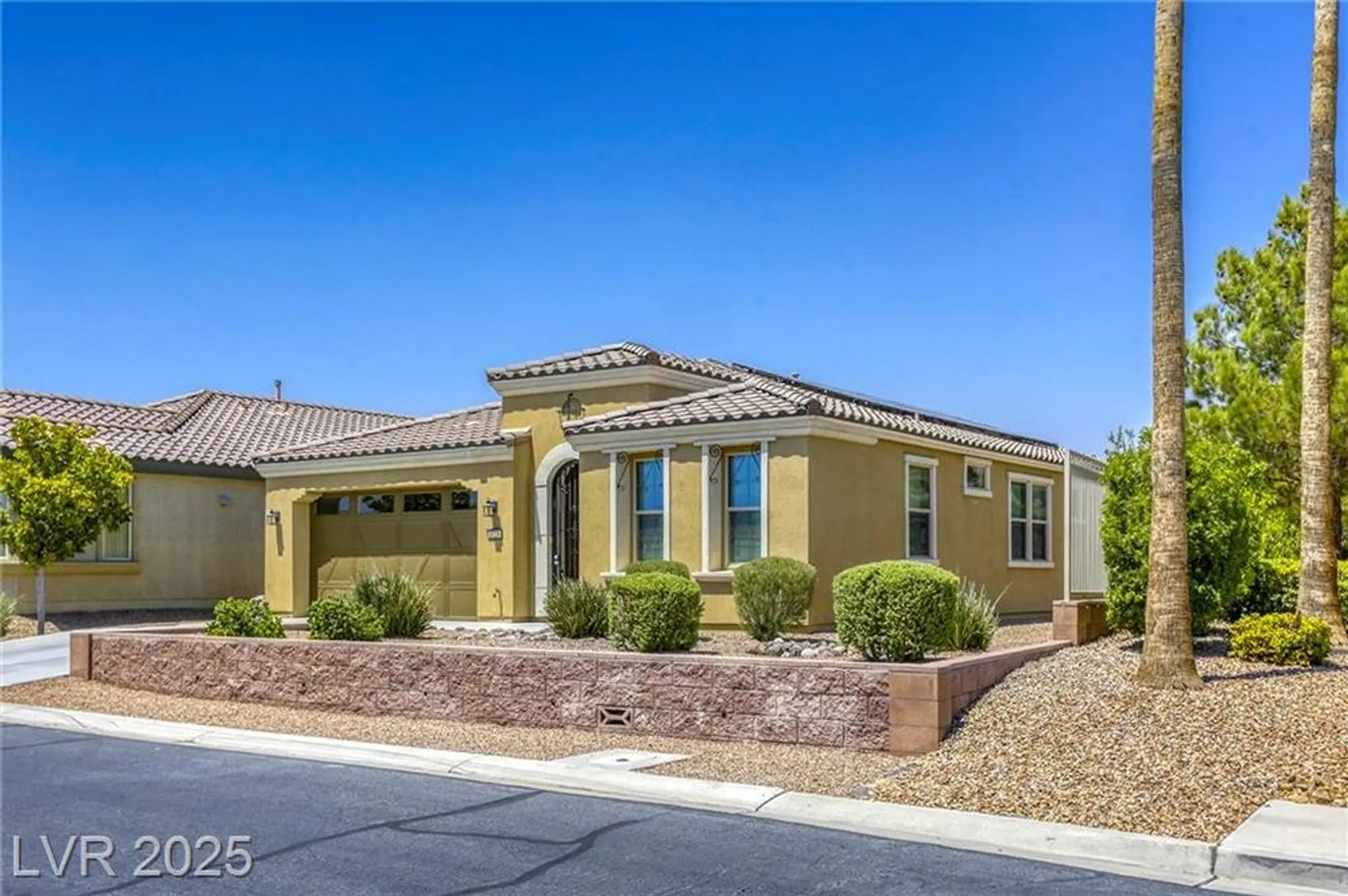 Property Slideshow image 4 of 68 | 3728 garnet heights ave, North Las Vegas, NV, 89081