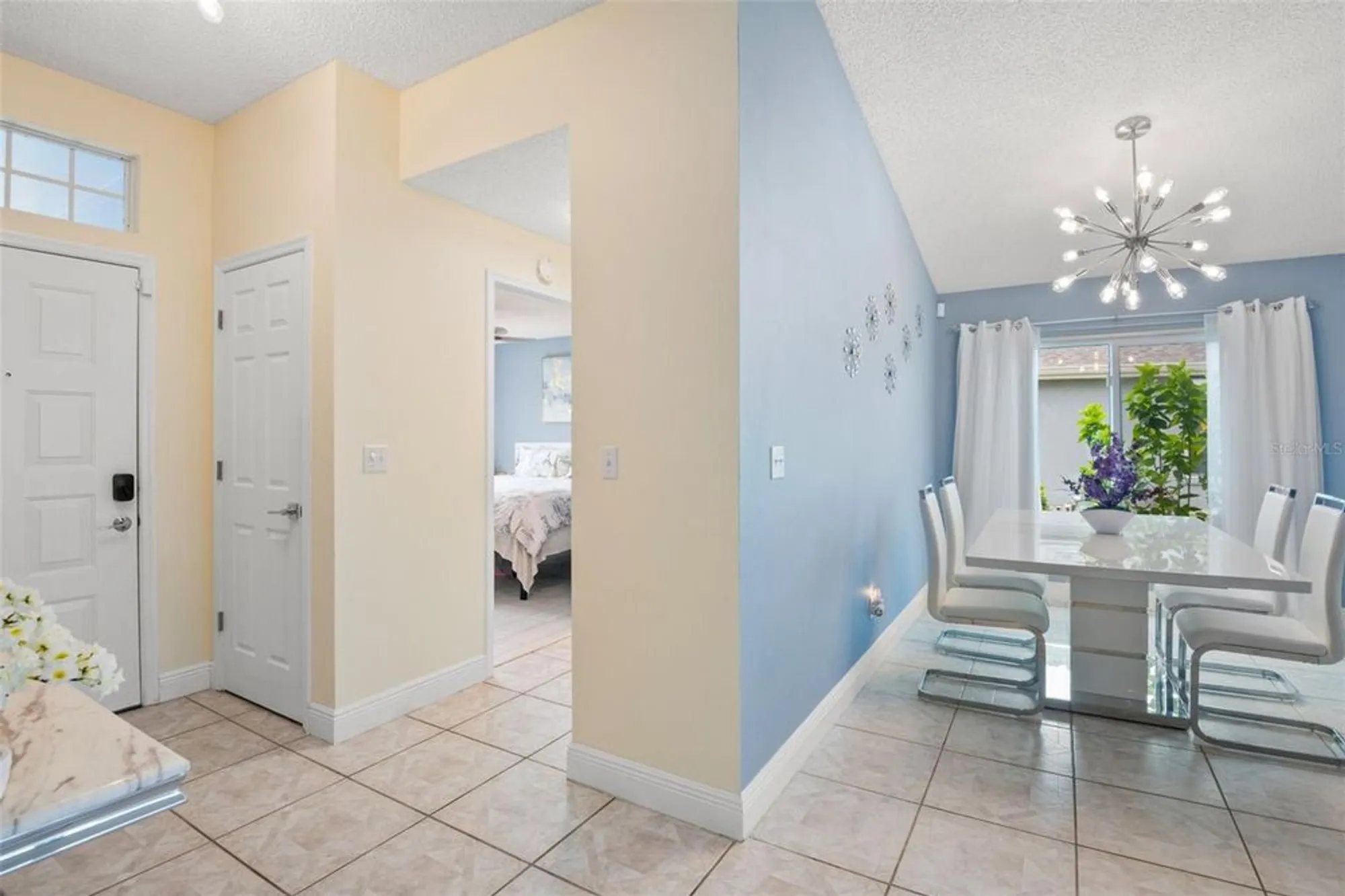 Property Slideshow image 8 of 61 | 713 manchester woods dr, Sun City Center, FL, 33573