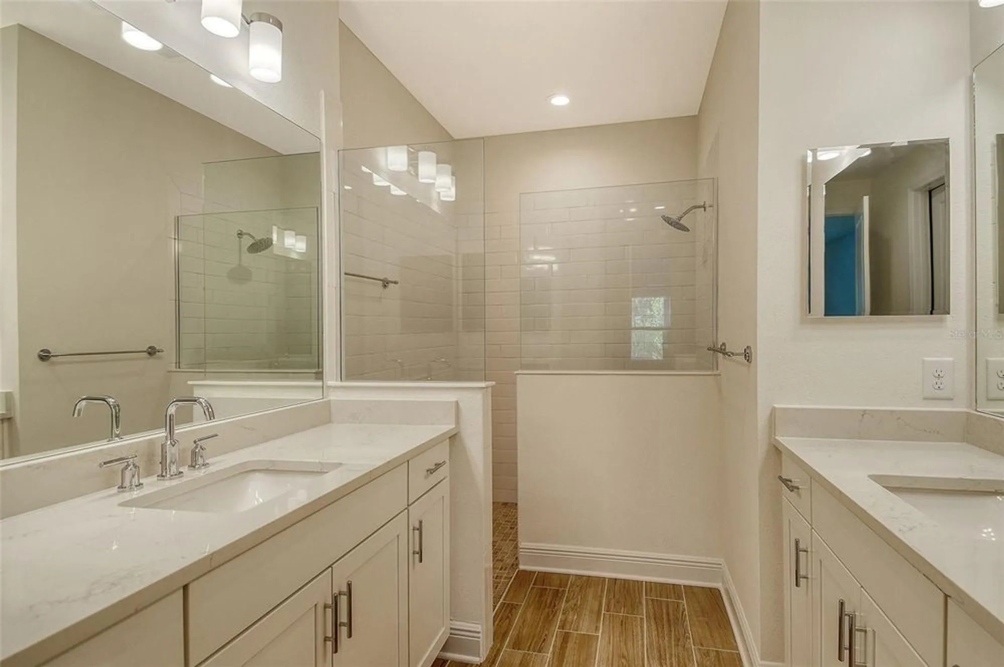 Property Slideshow image 24 of 41 | 12697 palatka dr, Venice, FL, 34293