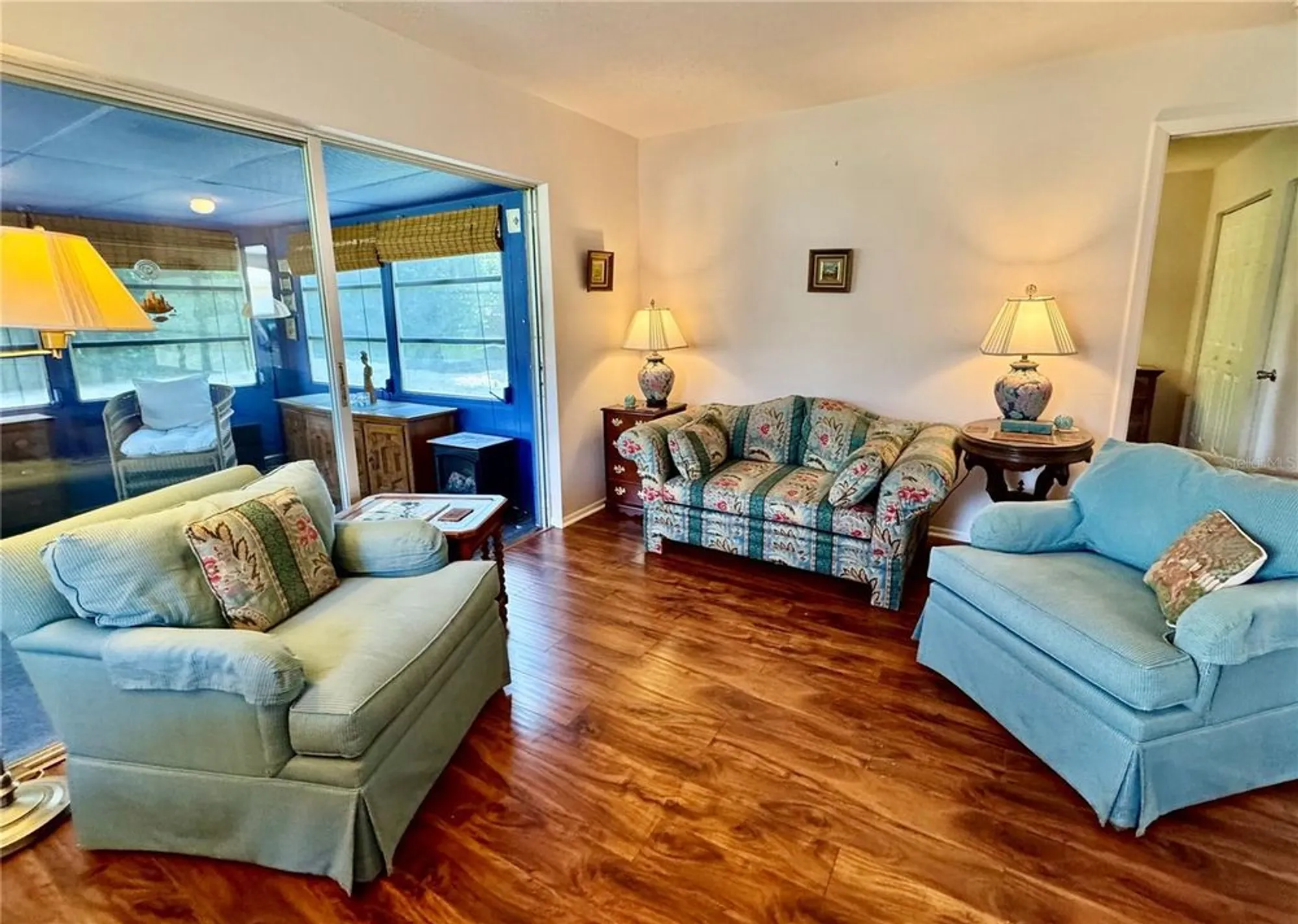 Property Slideshow image 11 of 20 | 857 cambridge ct, Dunedin, FL, 34698