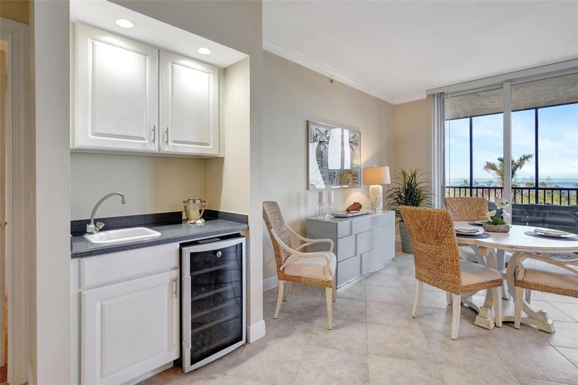 Property Slideshow image 9 of 71 | 3321 sunset key cir 204, Punta Gorda, FL, 33955