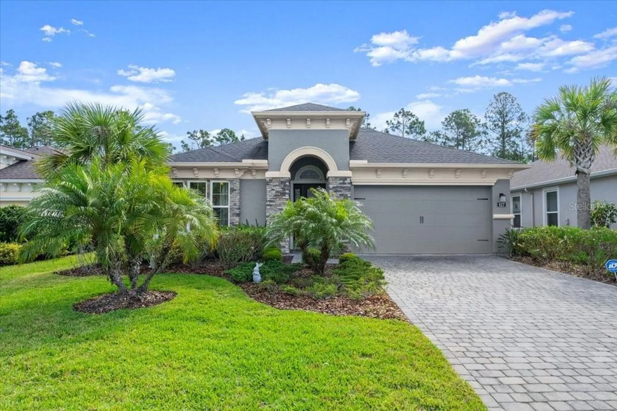 Property Slideshow image 1 of 67 | 827 creekwood dr, Ormond Beach, FL, 32174