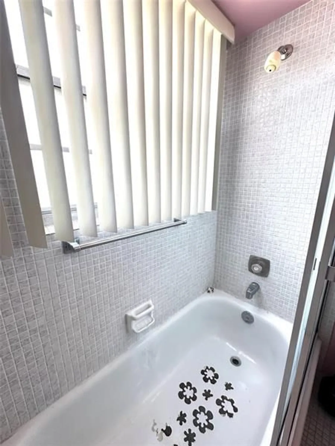 Property Slideshow image 15 of 59 | 124 ventnor f # 124, Deerfield Beach, FL, 33442