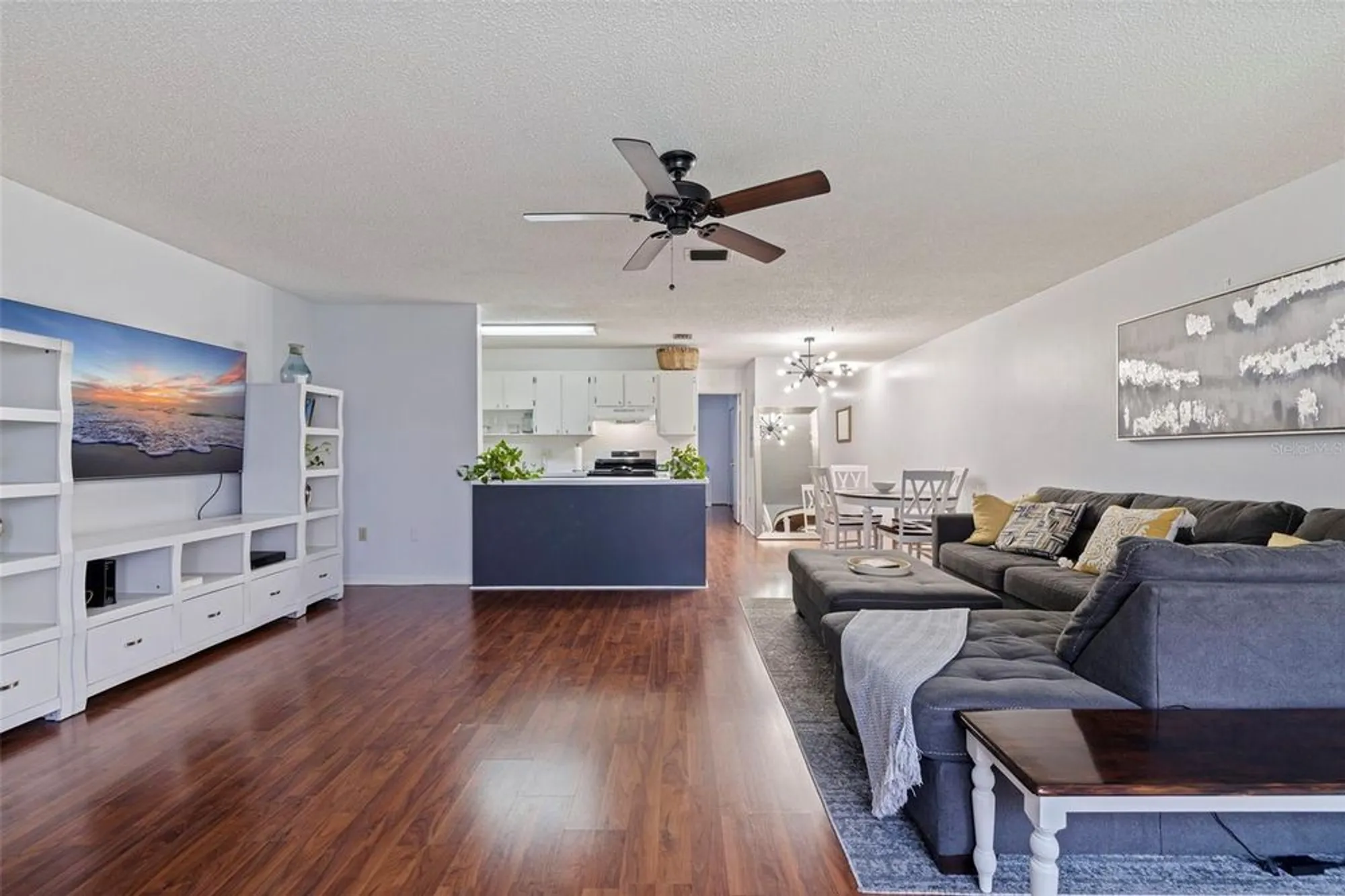 Property Slideshow image 10 of 40 | 5603 80th st n unit 107, Saint Petersburg, FL, 33709