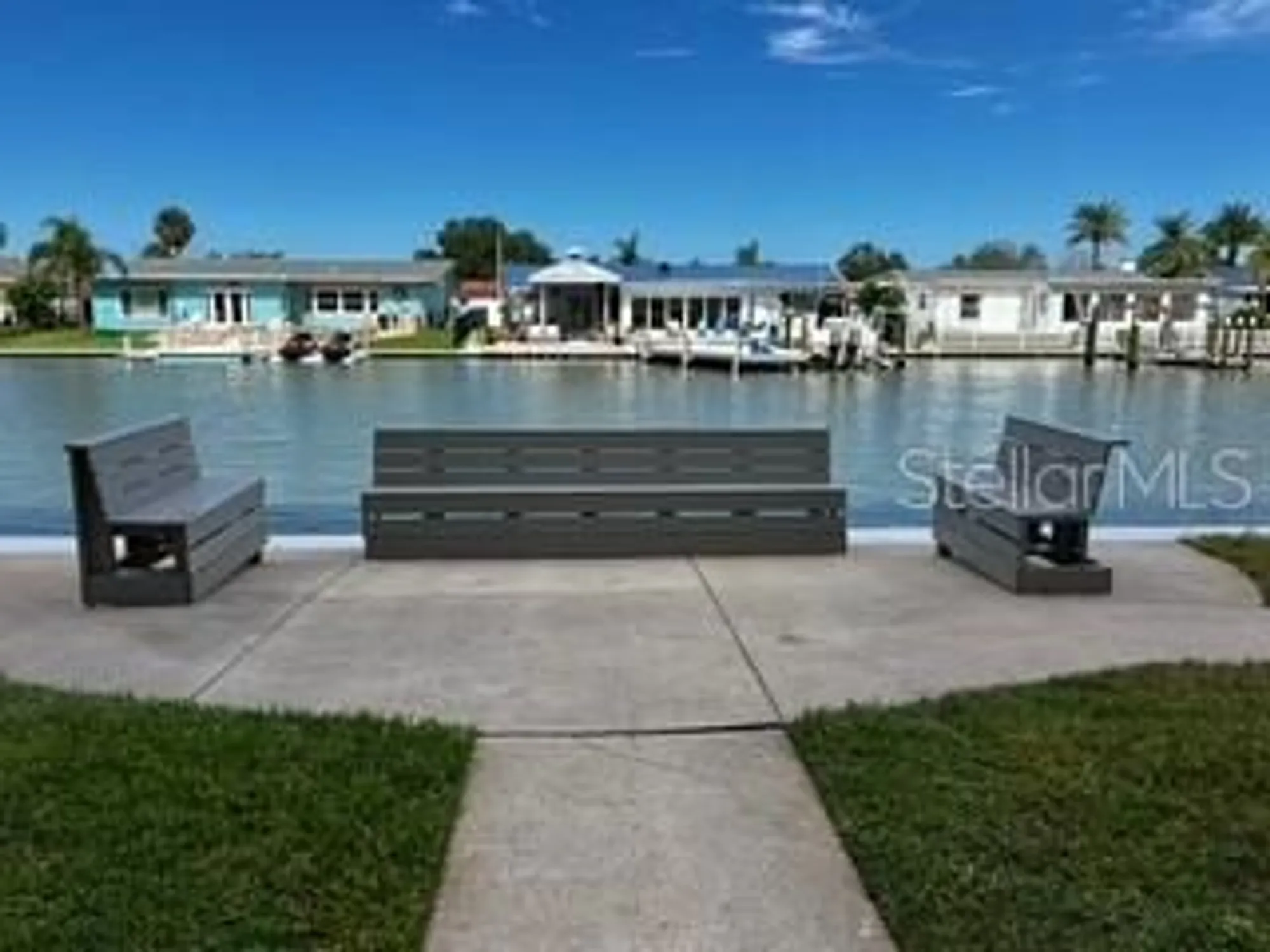 Property Slideshow image 36 of 49 | 4725 cove cir apt 302, St Petersburg, FL, 33708