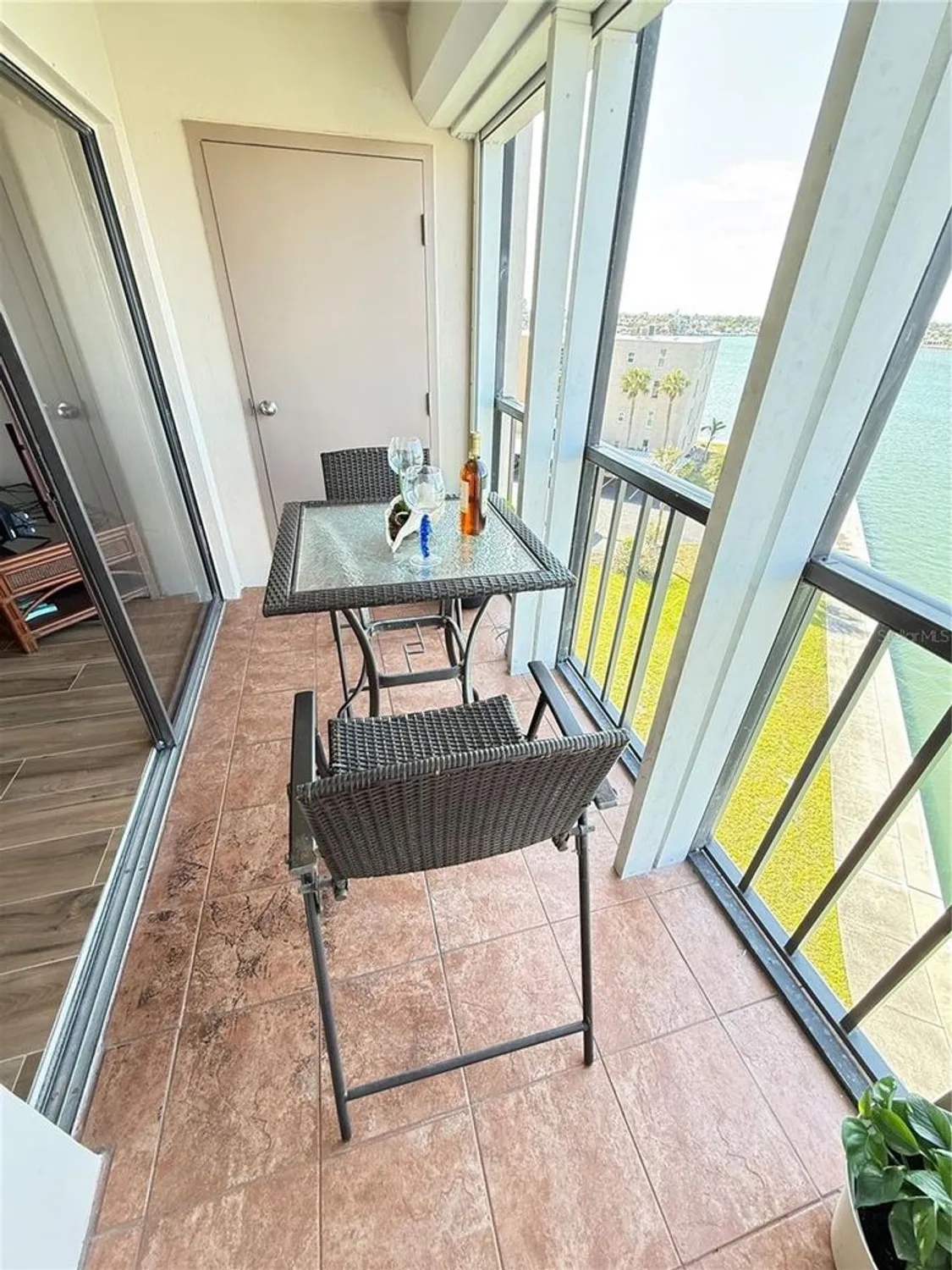 Property Slideshow image 9 of 92 | 7700 sun island dr 506, South Pasadena, FL, 33707