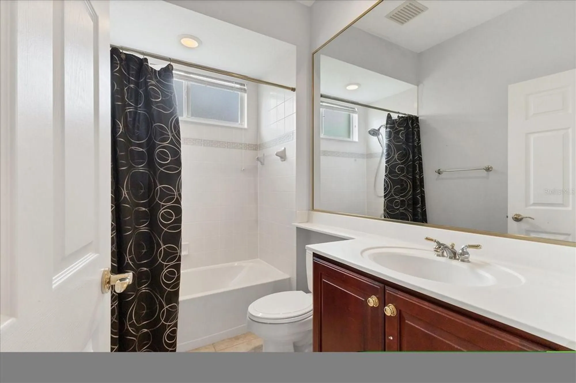 Property Slideshow image 22 of 53 | 6308 cormorant ct, Bradenton, FL, 34203