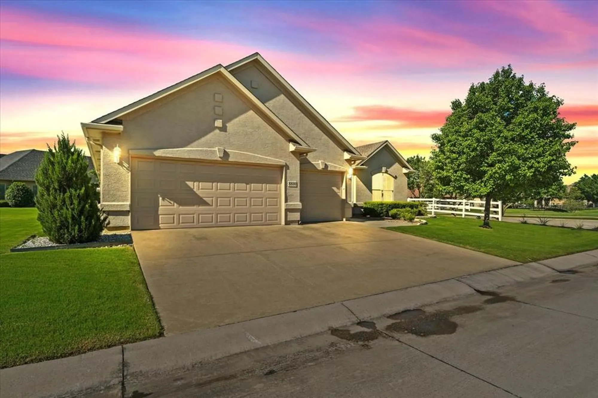 Property Slideshow image 3 of 40 | 8800 freeport dr, Denton, TX, 76207