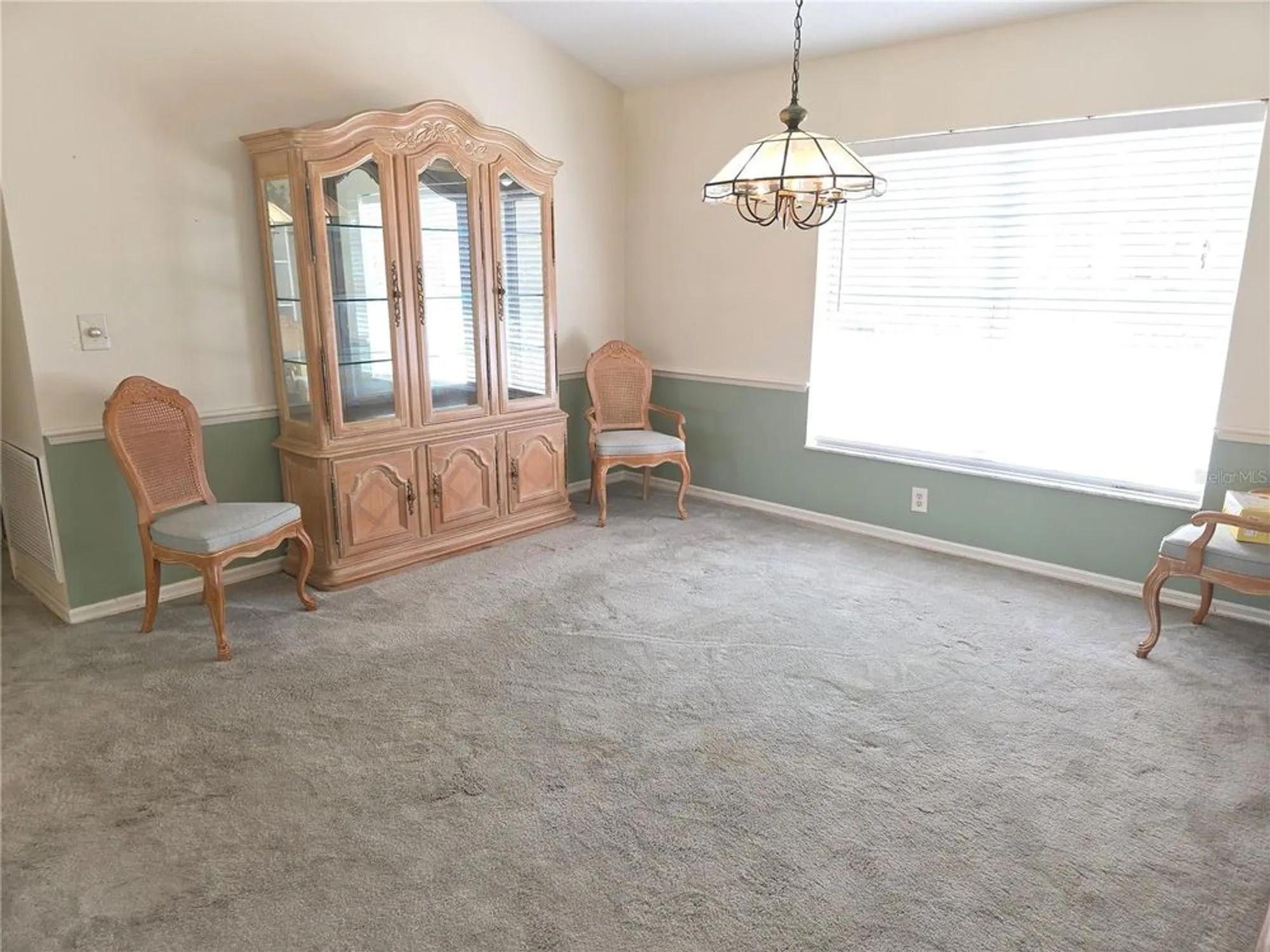 Property Slideshow image 4 of 37 | 9168 southern comfort ct, Weeki Wachee, FL, 34613