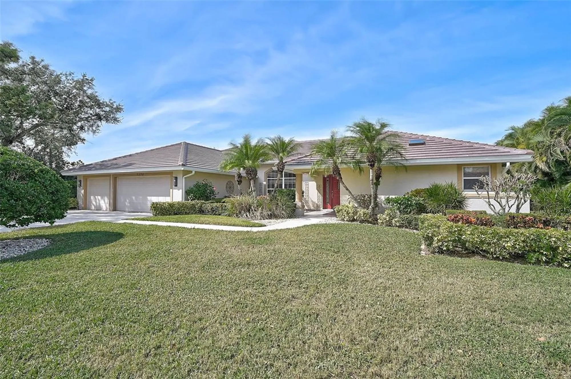 Property Slideshow image 4 of 62 | 7570 links ct, Sarasota, FL, 34243