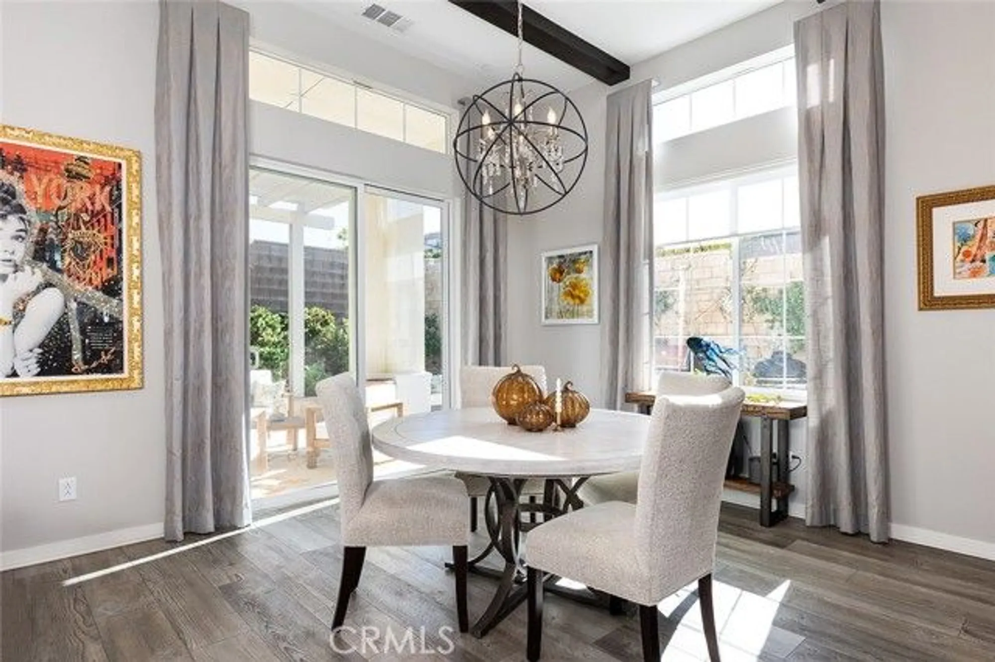 Property Slideshow image 11 of 43 | 25102 citron ln, Canyon Country, CA, 91387